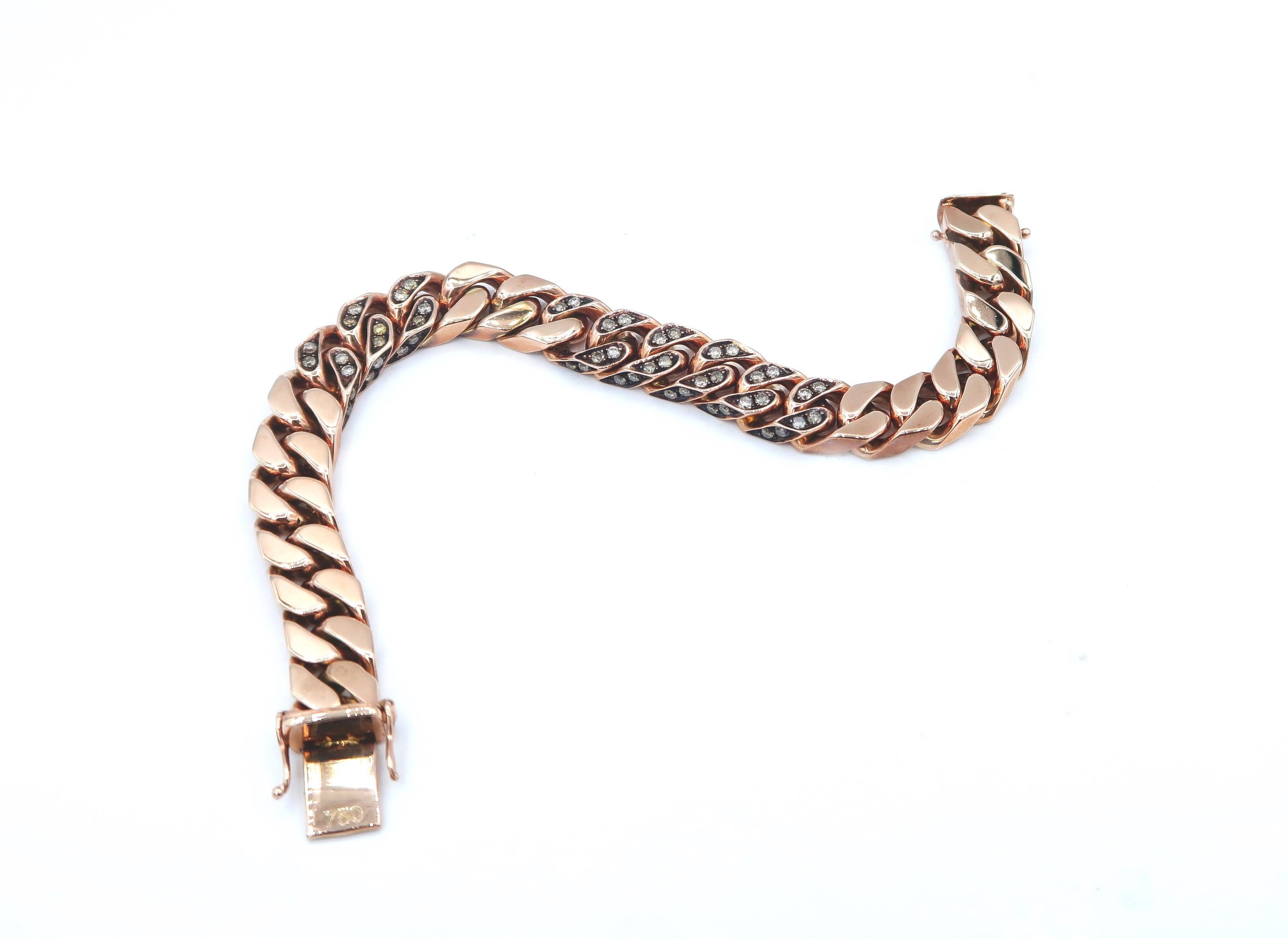 Brown Champagne Diamond Chain Link 18K Rose Gold Bracelet

Length: 6 inches

Gold: 18K Rose Gold 43.733 g
Brown Diamond: 2.19 ct