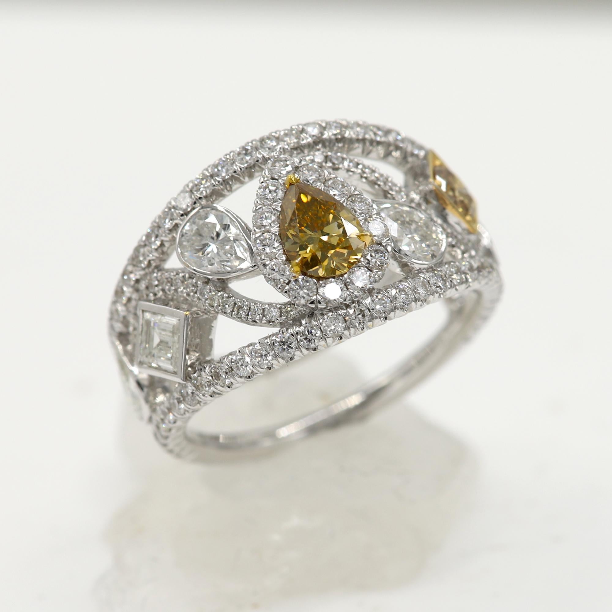 Brauner Champagner-Diamant-Ringband mit gemischten Diamanten 18 Karat Weißgold im Zustand „Neu“ im Angebot in Brooklyn, NY