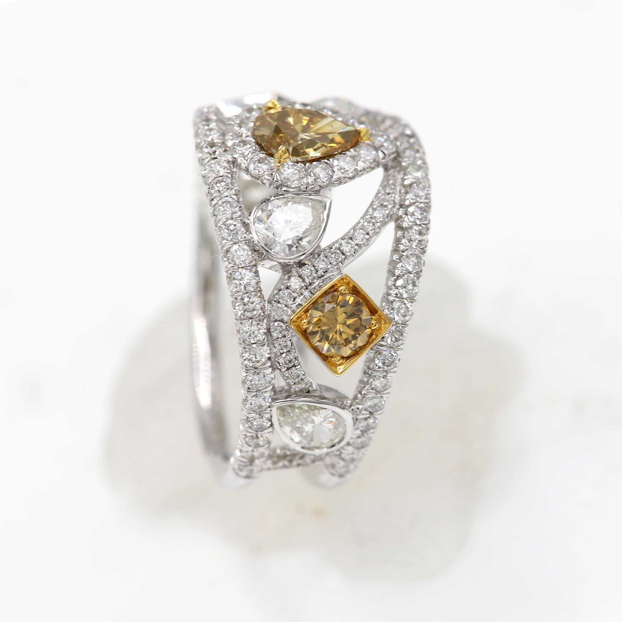 Brauner Champagner-Diamant-Ringband mit gemischten Diamanten 18 Karat Weißgold im Angebot 2