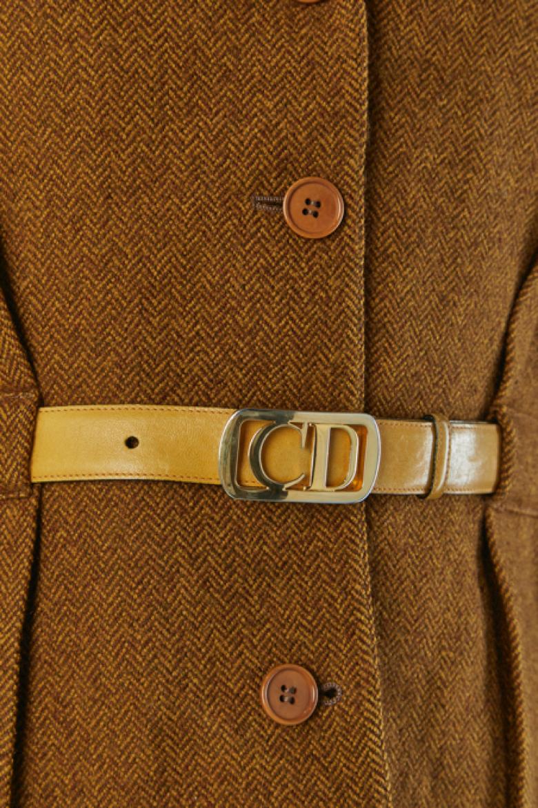 Marron Veste croisée à chevrons marron CHRISTIAN DIOR en vente