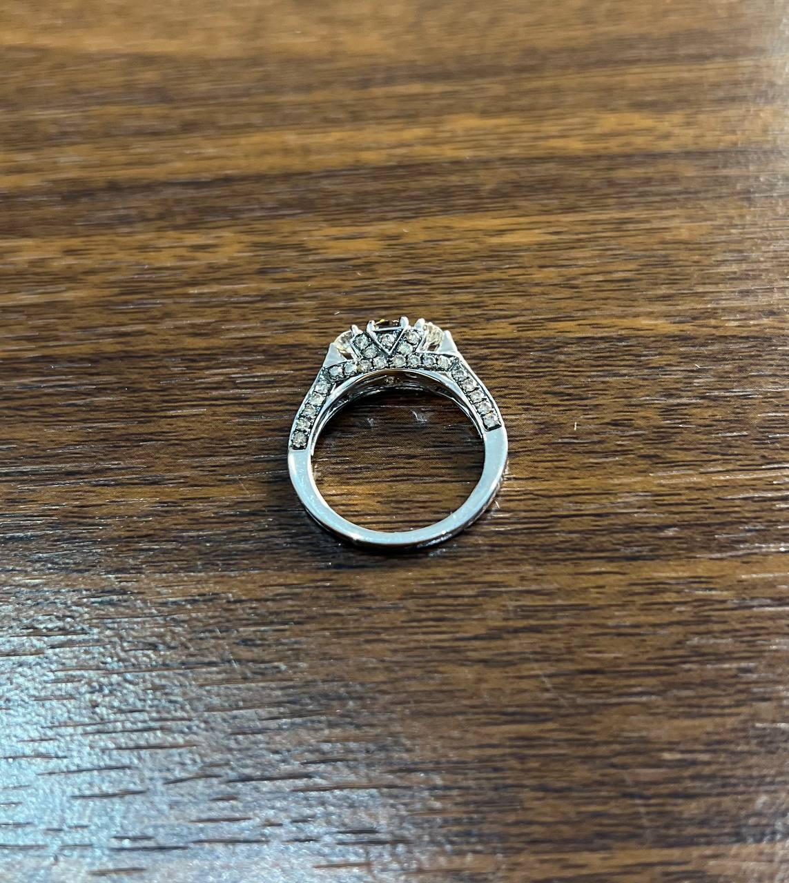 Brown Chocolate Diamond White Diamonds Pave Set 14K White Gold Statement Ring In New Condition For Sale In Oakton, VA