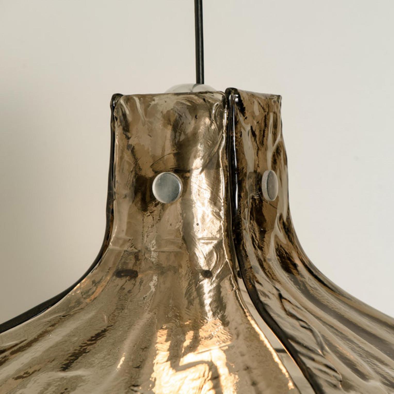 Autre Lampes à suspension en verre transparent marron modèle LS185 de Carlo Nason pour Mazzega en vente