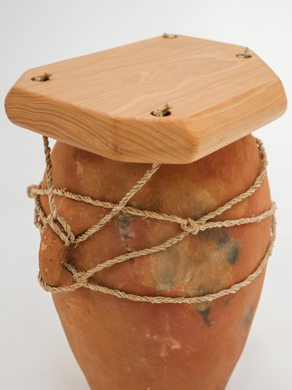 Table de chevet contemporaine Brown en Clay, corde de palmier et Wood, Handcraft en vente 11