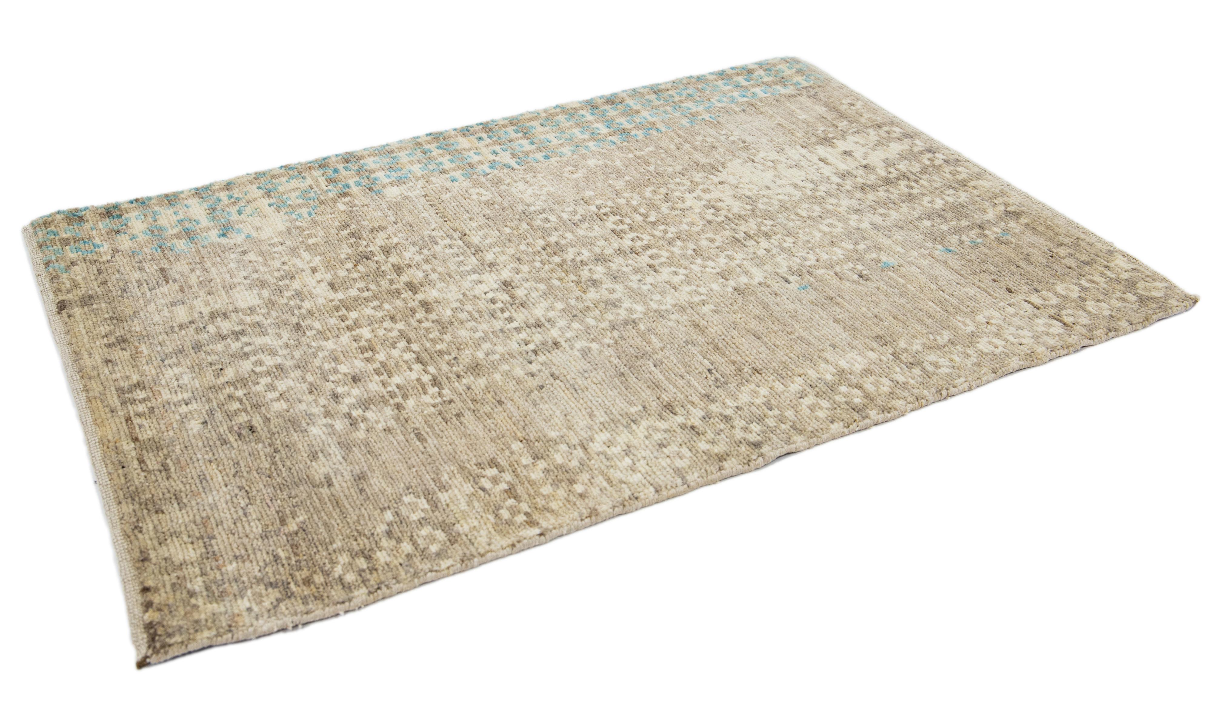 Brown Contemporary Handmade Custom Wool Rug (Pakistanisch) im Angebot