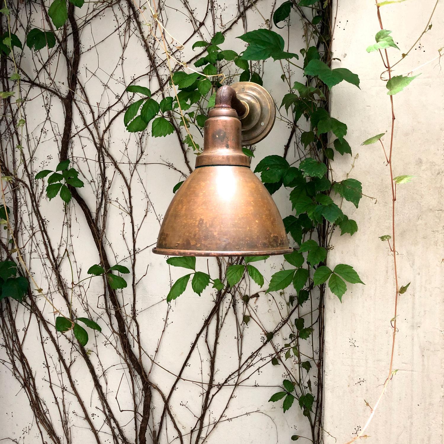 Brown Copper Vintage Industrial Cast Iron Scone Wall Lights In Good Condition In Amsterdam, NL