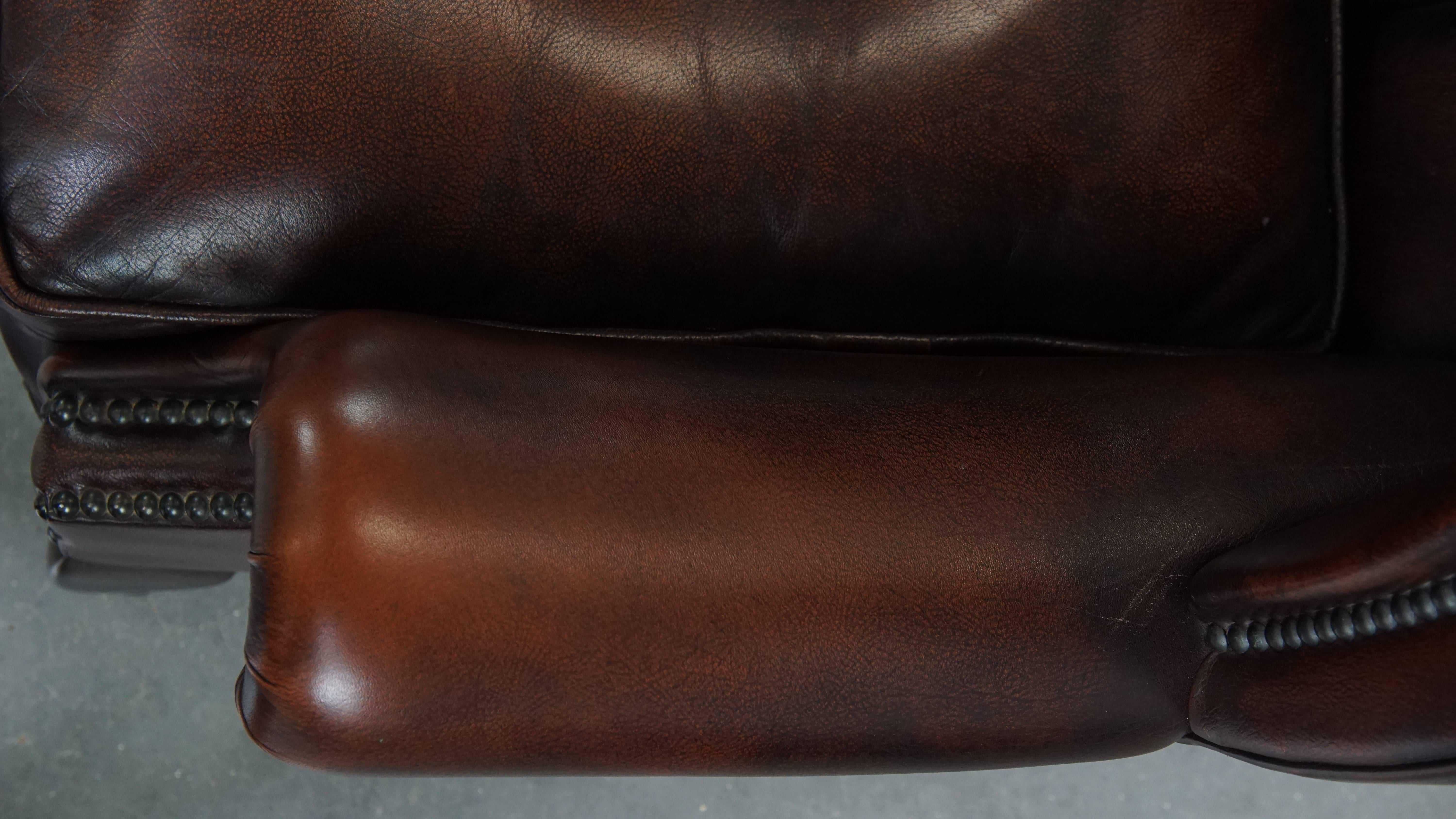 Sedia Chesterfield Wingback in pelle di vacchetta marrone in vendita 1