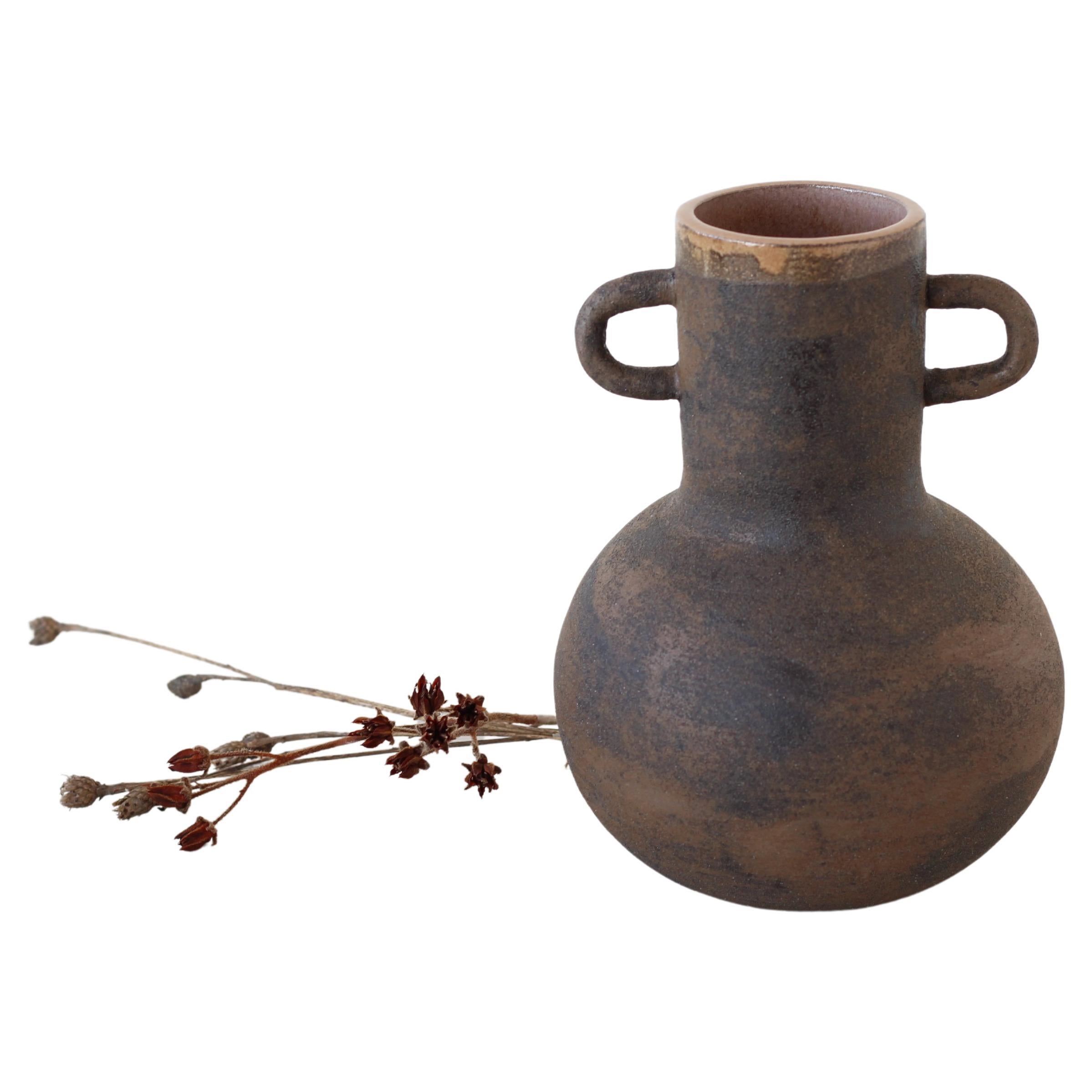 Brown Dark Vase by Eguzkiñe Egaña For Sale