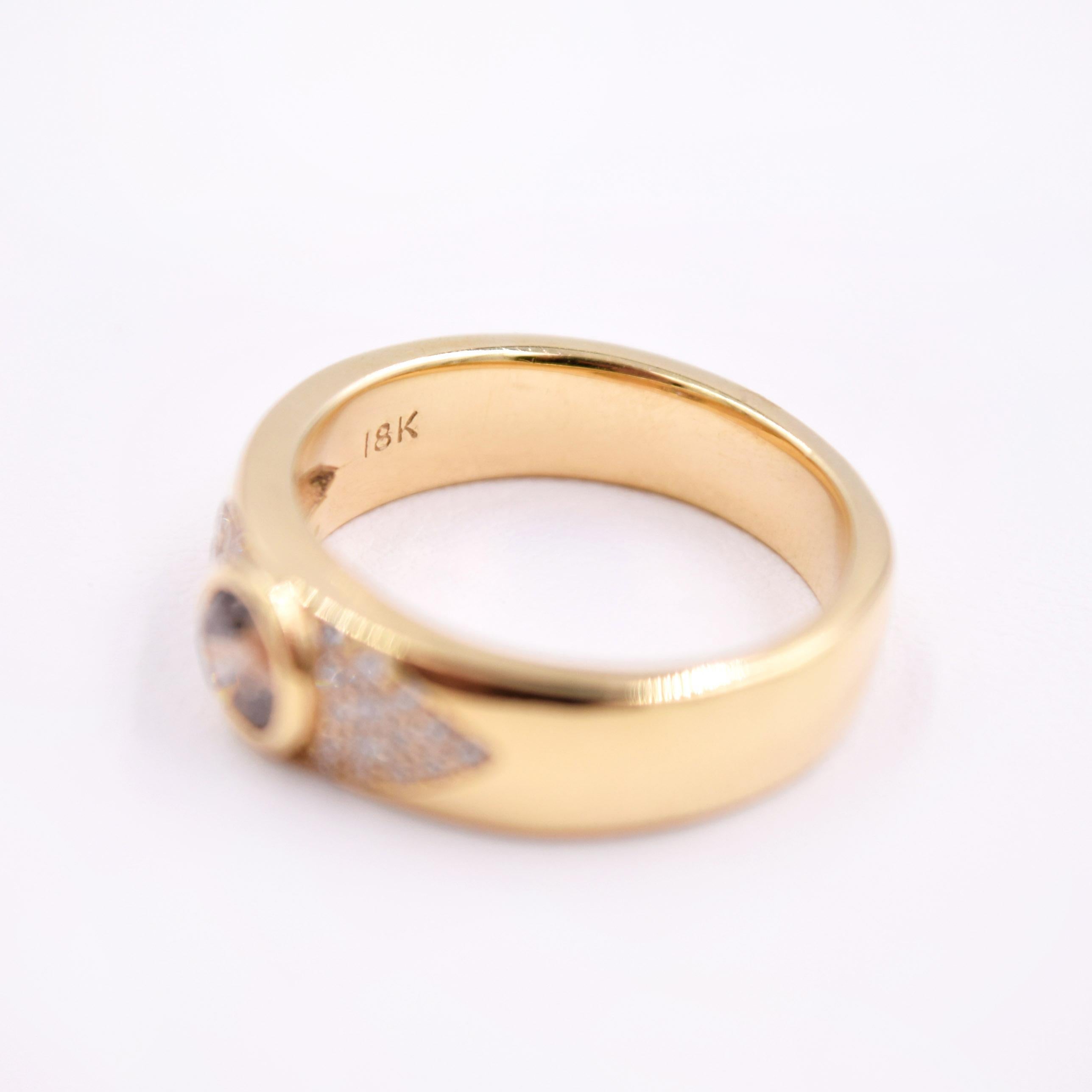 Romantic Brown Diamond and White Diamond Statement Ring in 18 Karat Yellow Gold For Sale
