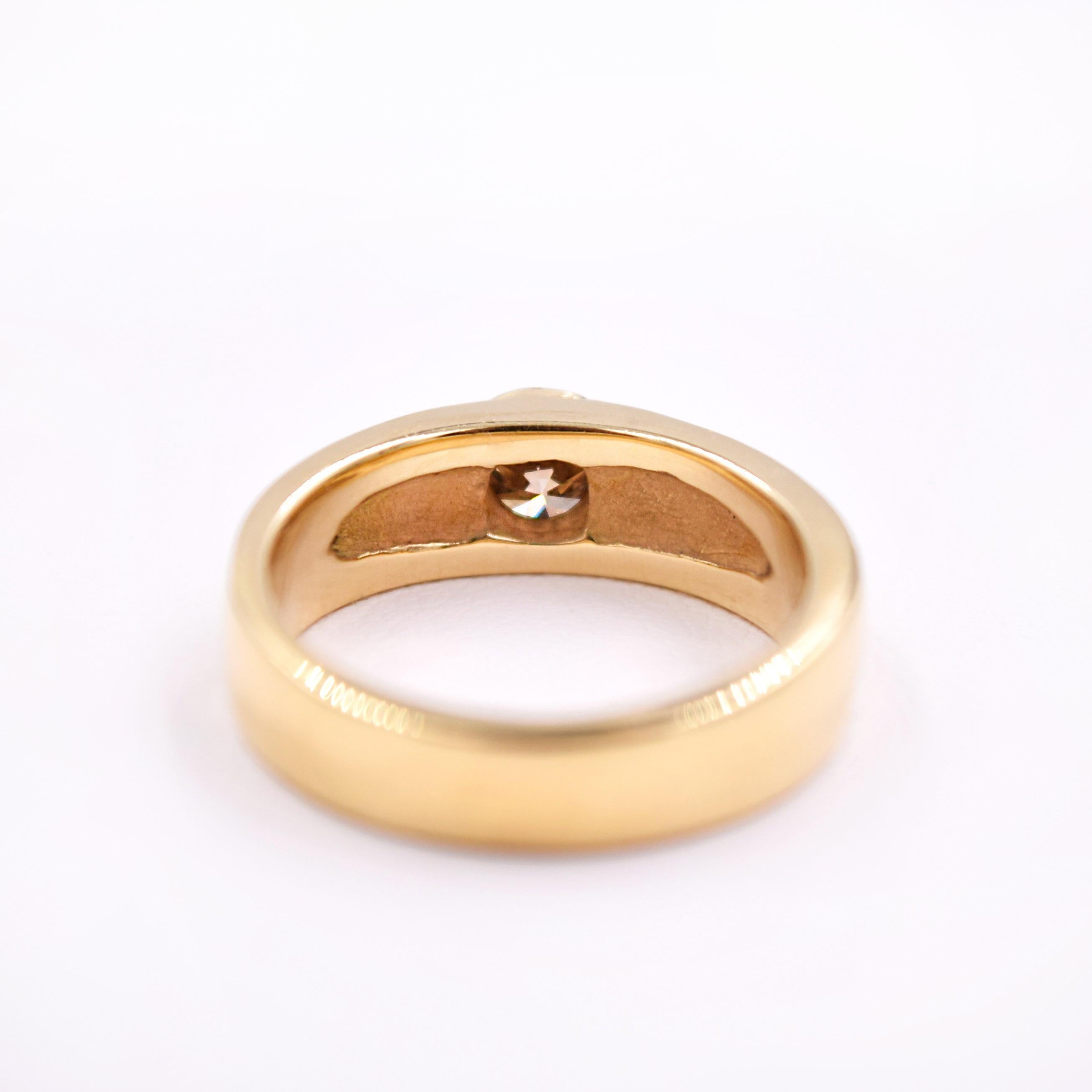 Brown Diamond and White Diamond Statement Ring in 18 Karat Yellow Gold In New Condition For Sale In Mill Valley, CA