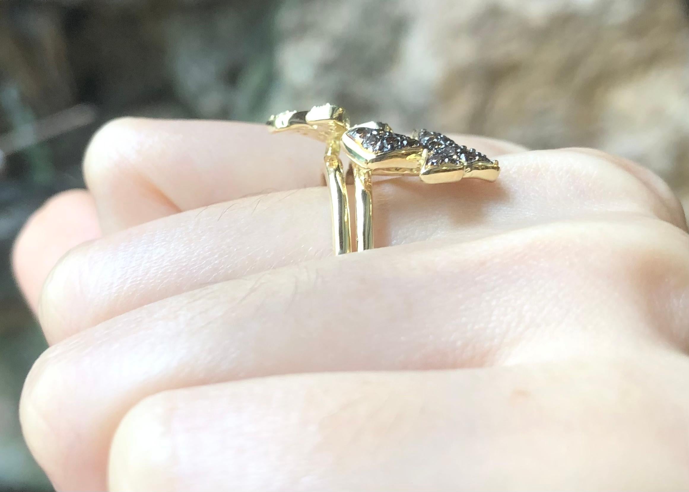 Brown Diamond Butterfly Ring Set in 18k Gold Settings In New Condition For Sale In Bangkok, TH