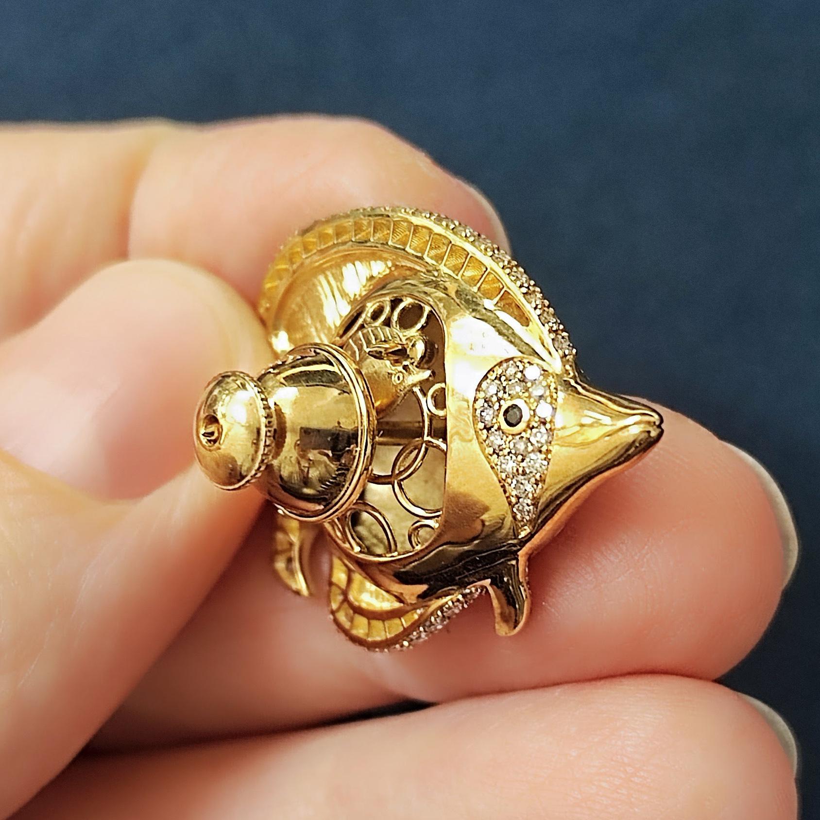 brooch fish