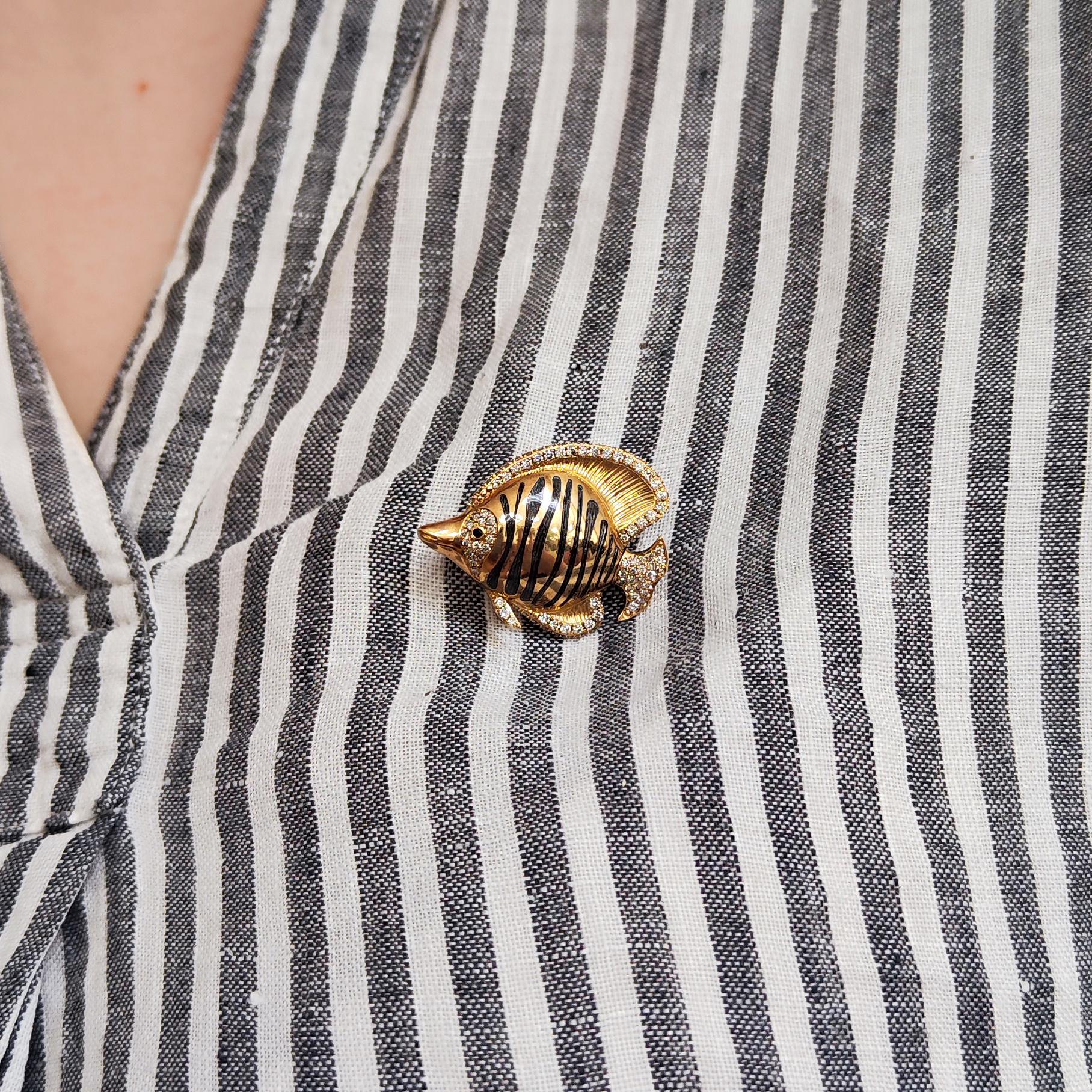 Round Cut Brown Diamond Enamel 18 Karat Yellow Gold Angel Fish Brooch