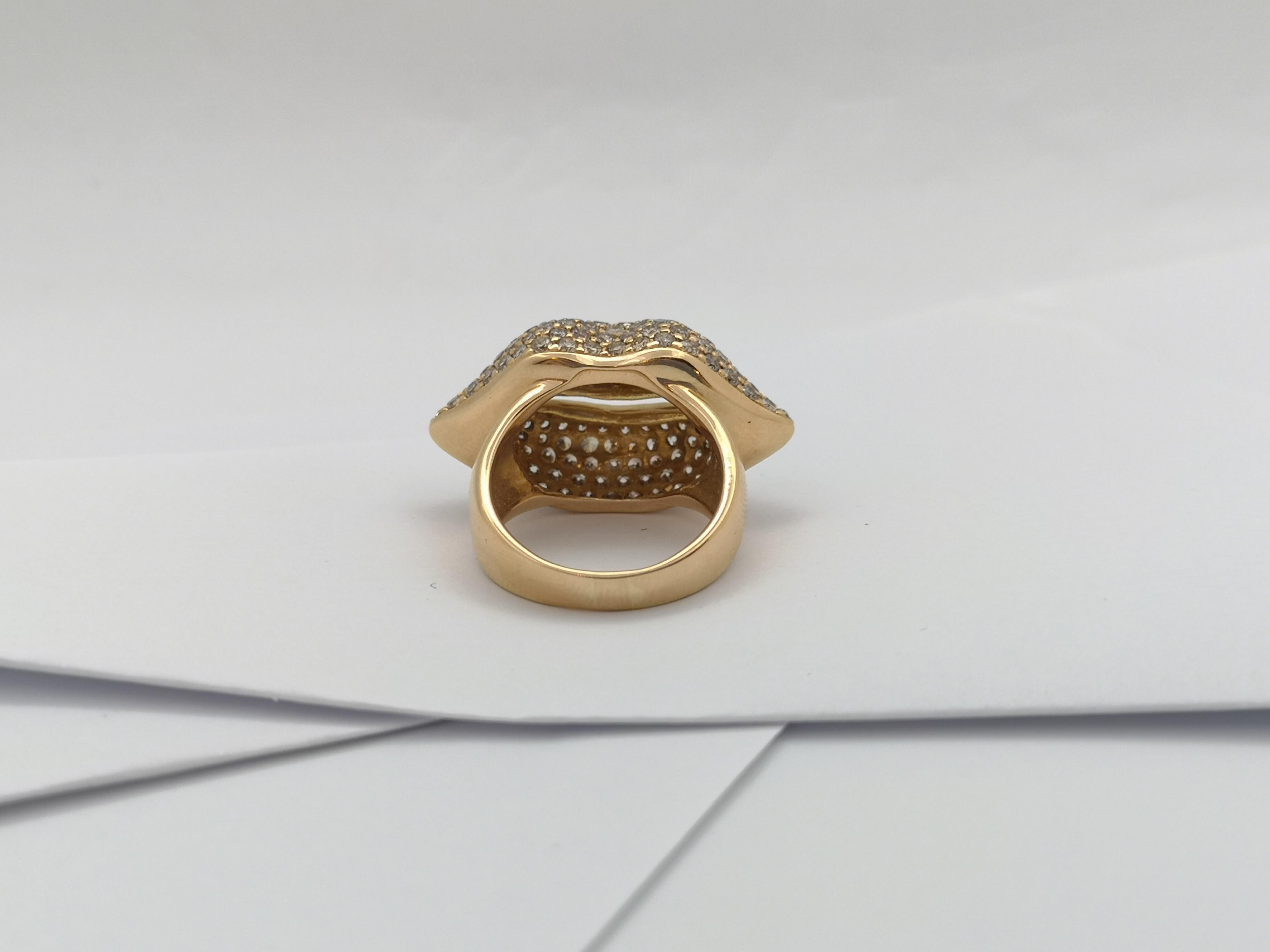 Brown Diamond Lips Ring set in 18K Rose Gold Settings For Sale 8