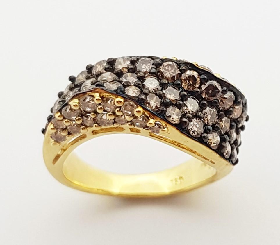 Brown Diamond Ring Set in 18 Karat Gold Settings For Sale 2
