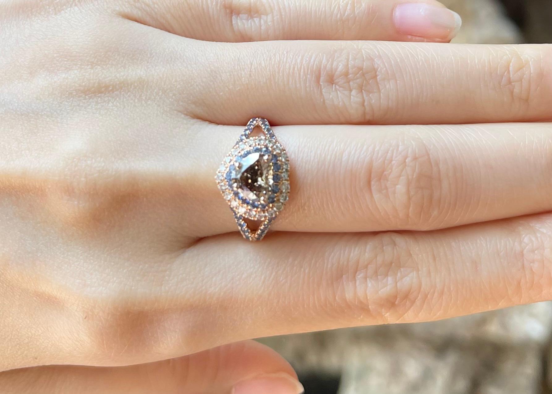 Brown Diamond with Blue Sapphire and Brown Diamond Ring set in 18K Rose Gold Contemporáneo en venta