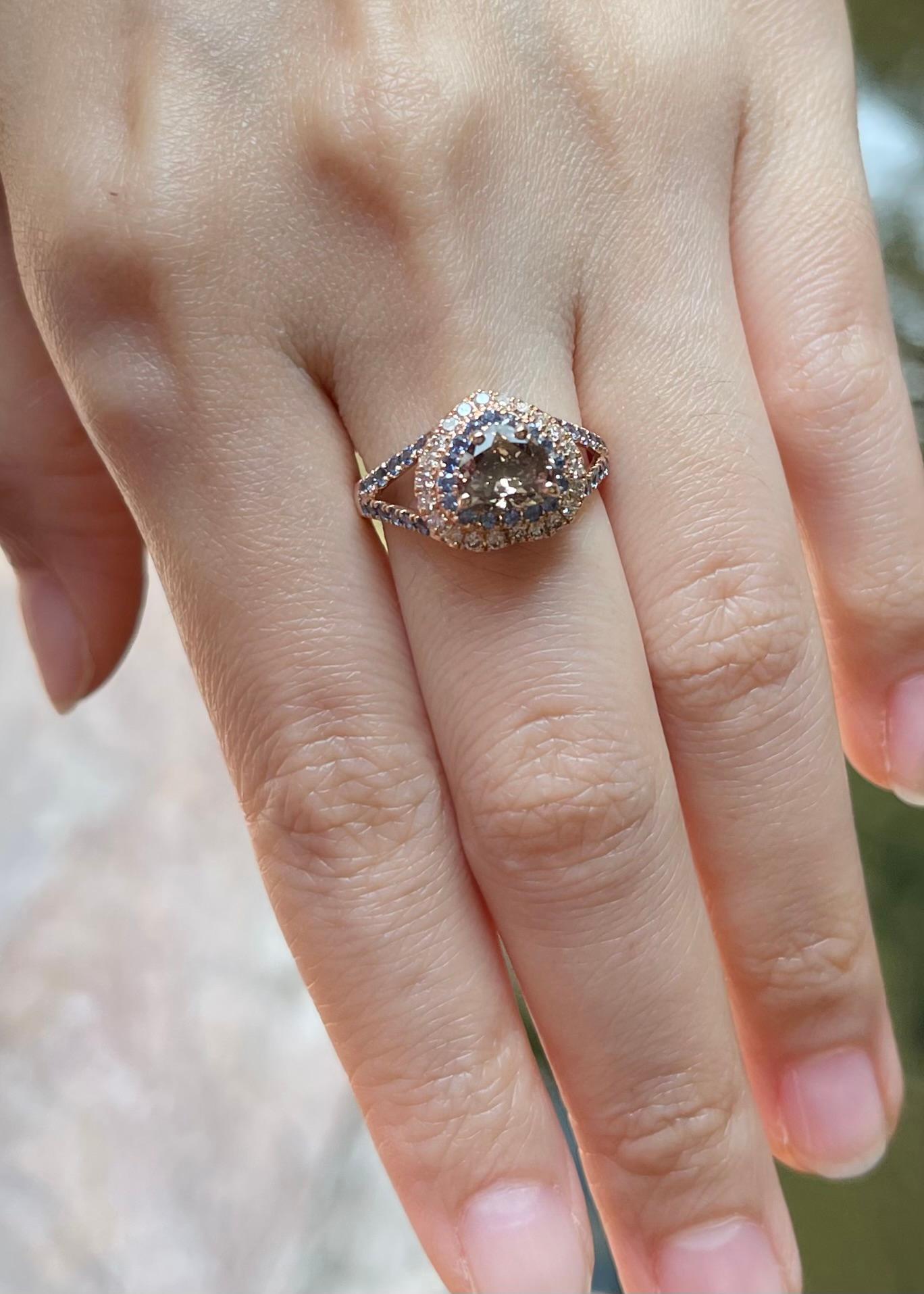 Brown Diamond with Blue Sapphire and Brown Diamond Ring set in 18K Rose Gold Corte de corazón en venta