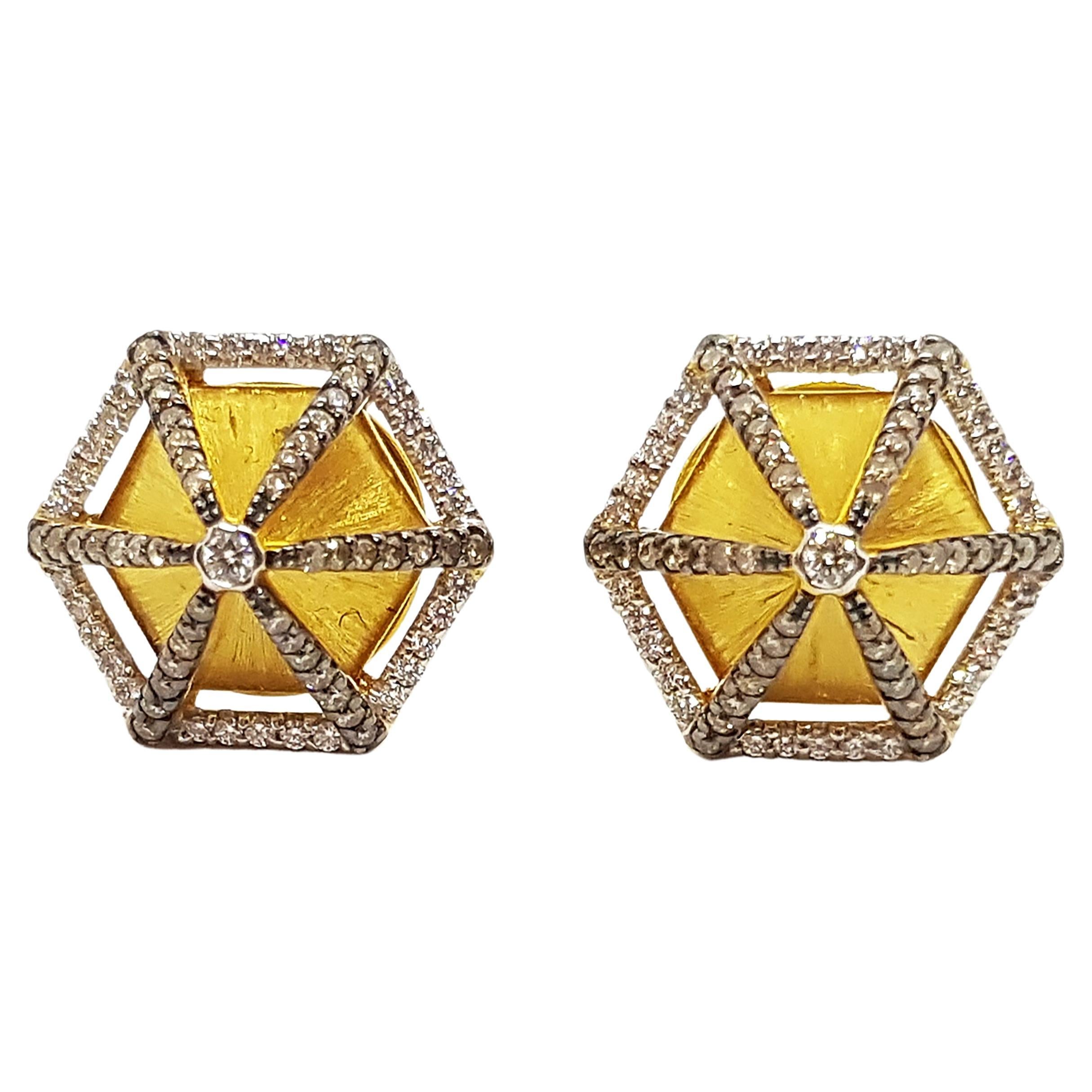 Brown Diamond with Diamond Earrings in 18 Karat Gold by Kavant & Sharart For Sale