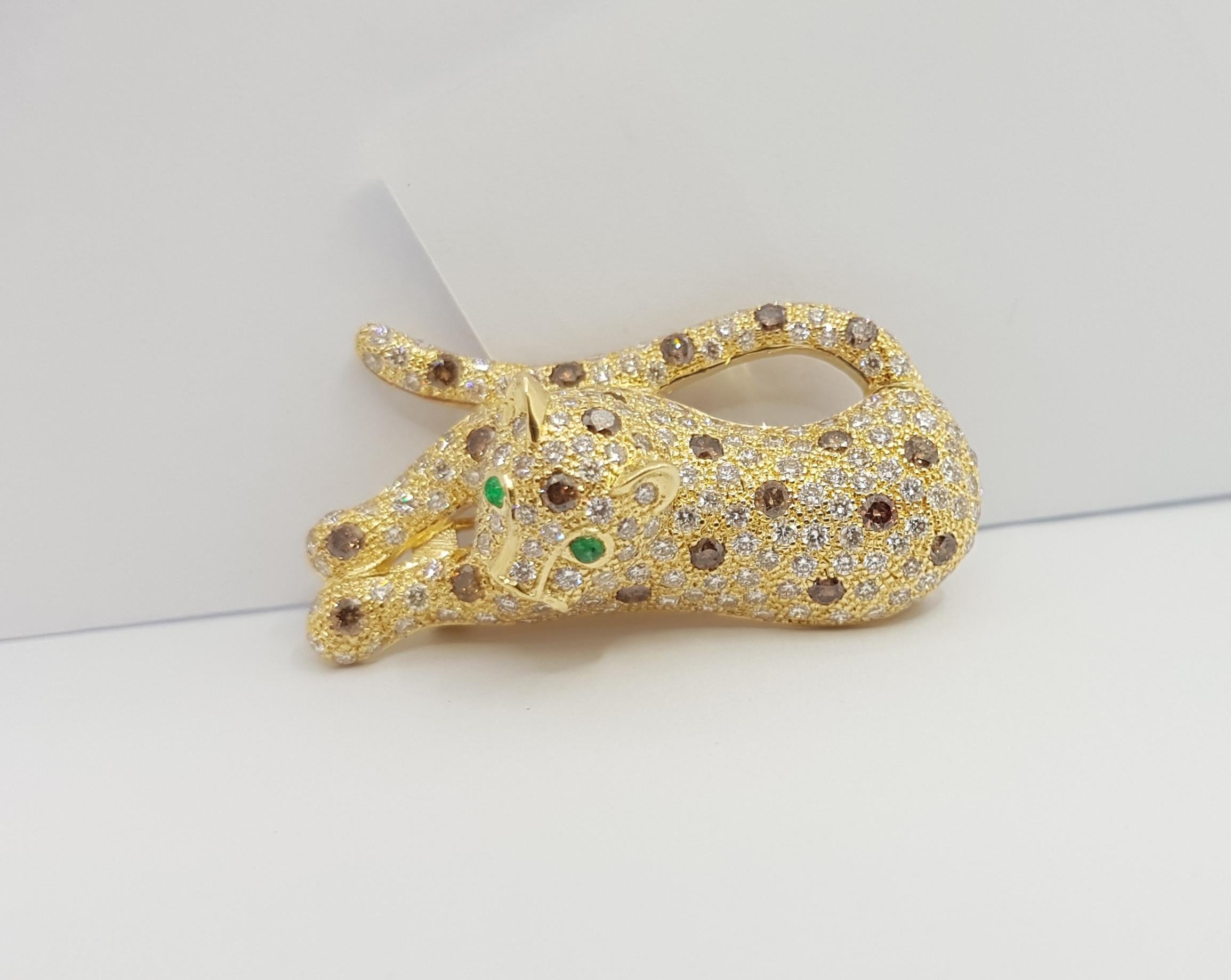 Brown Diamond with Emerald Panther Brooch Set in 18 Karat Gold For Sale 5