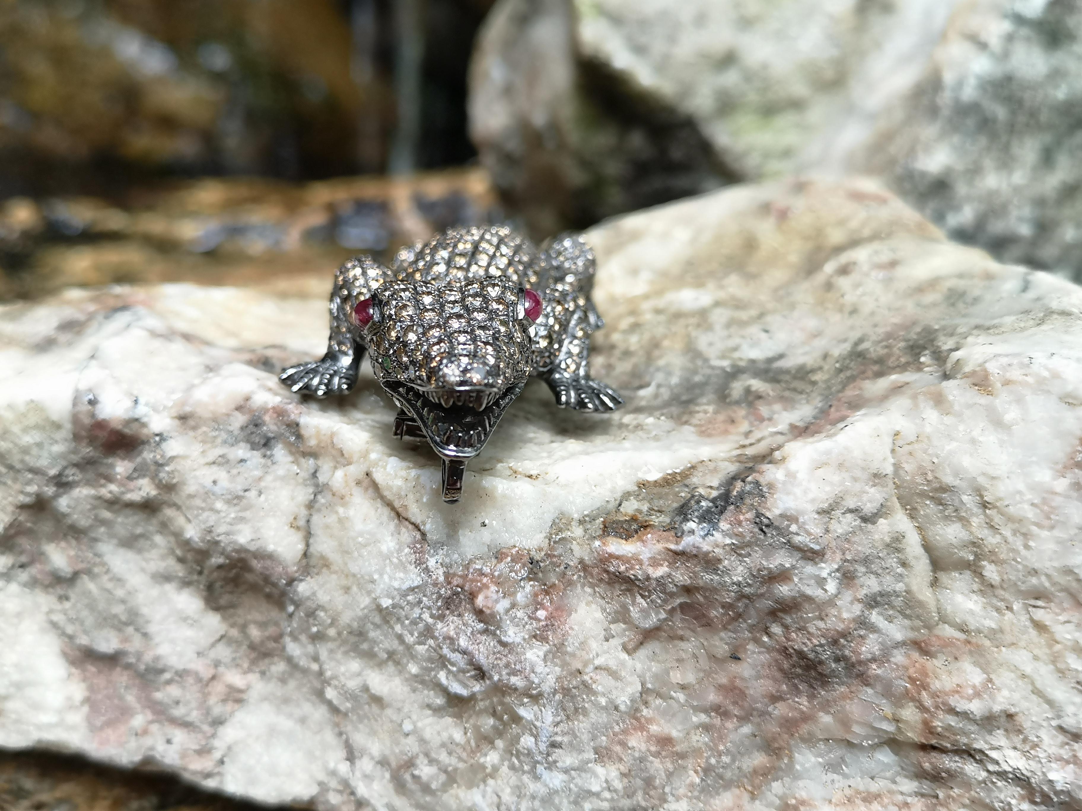 crocodile brooch