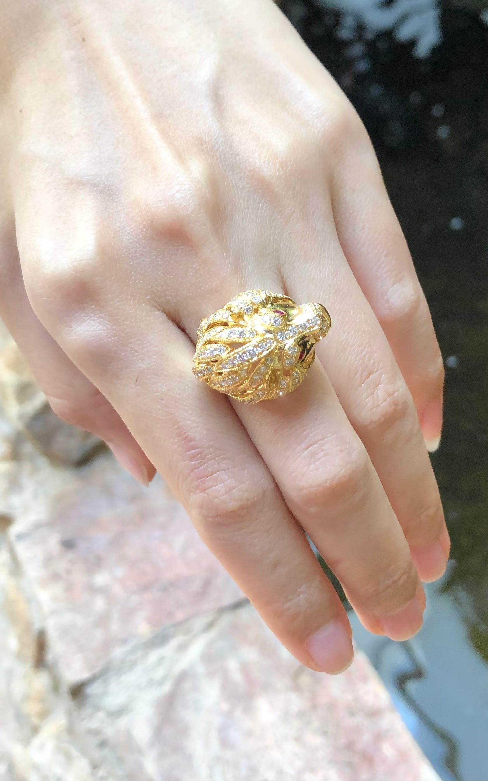 Brauner Diamant mit Rubin Löwenring in 18 Karat Goldfassung (Brillantschliff)