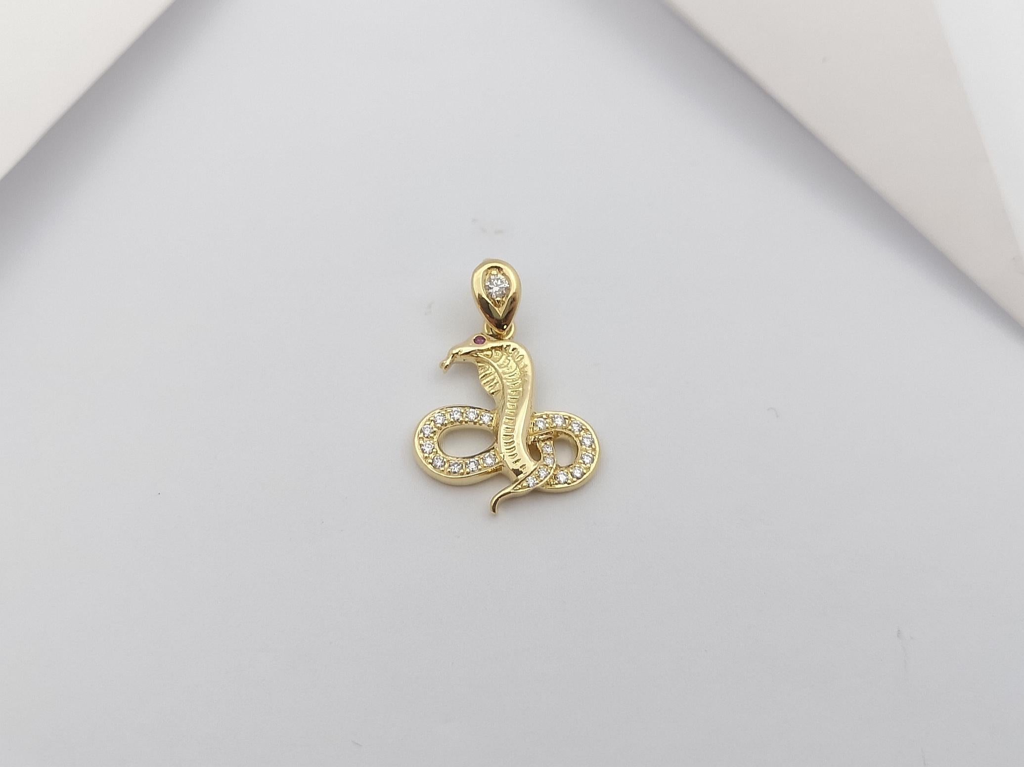 Pendentif du zodiaque chinois en or 18 carats serti d'un diamant brun et d'un serpent en rubis  en vente 7