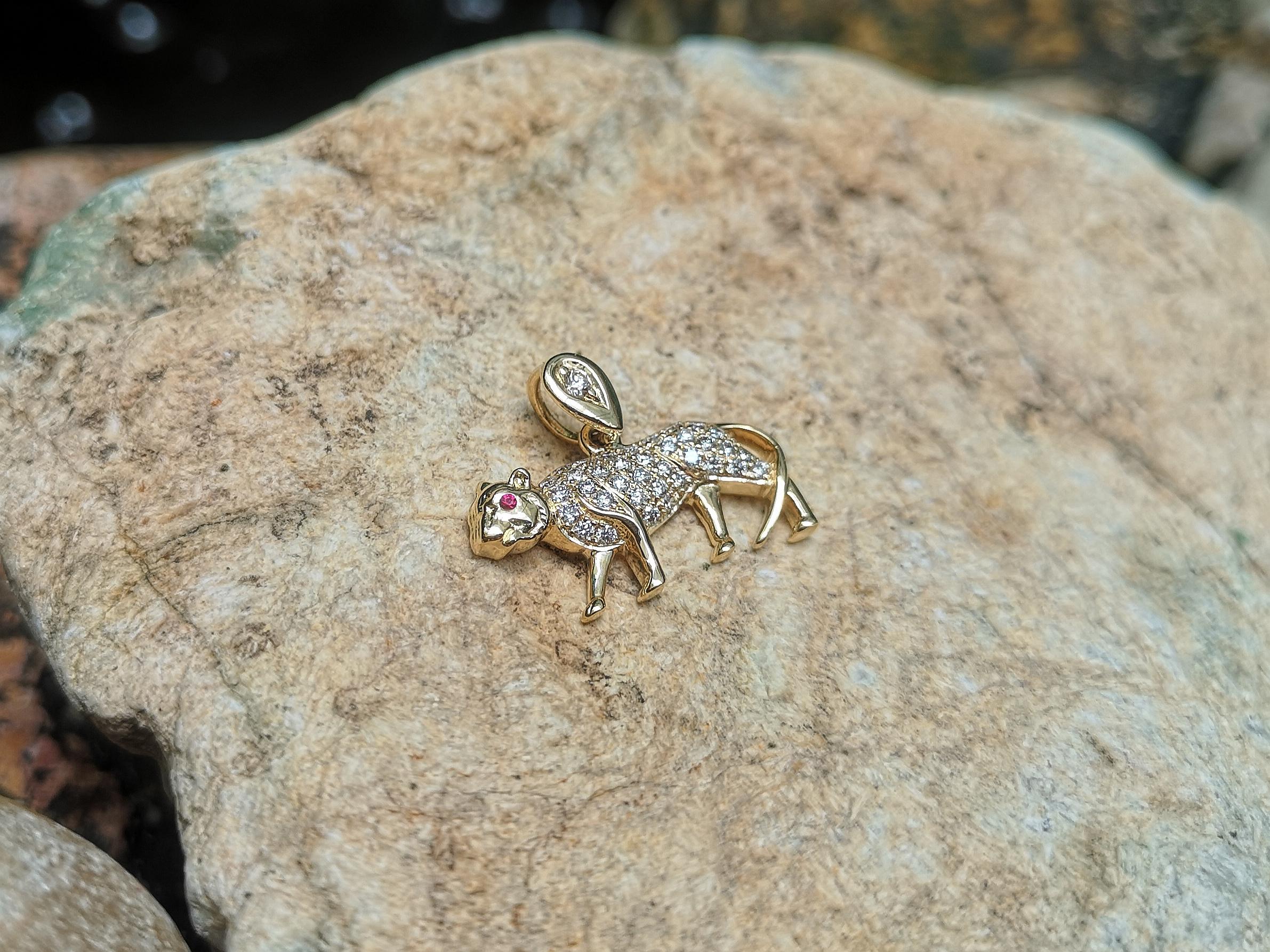 Colgante de diamante marrón con rubí y tigre del zodiaco chino en oro de 18 quilates en Nuevo estado para la venta en Bangkok, TH