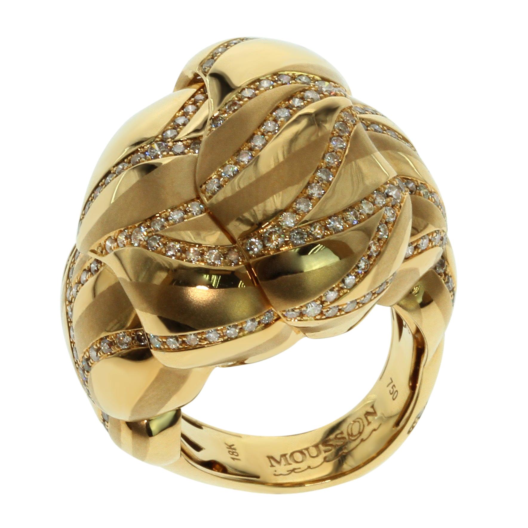 Im Angebot: Brauner Sand-Dune-Ring mit Diamanten aus 18 Karat Gelbgold ()