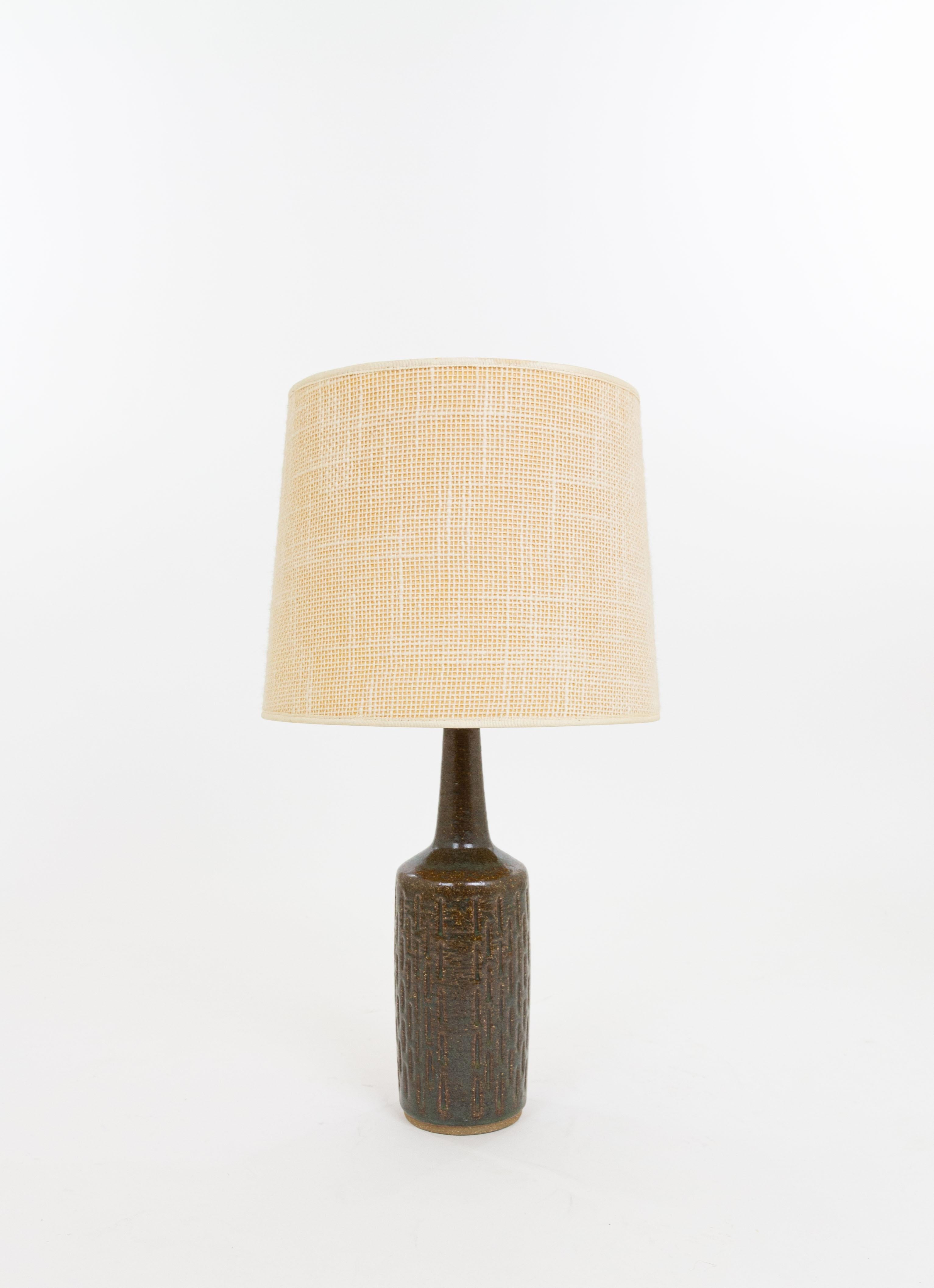 Scandinavian Modern Brown DL/30 table lamp by Linnemann-Schmidt for Palshus, 1960s For Sale