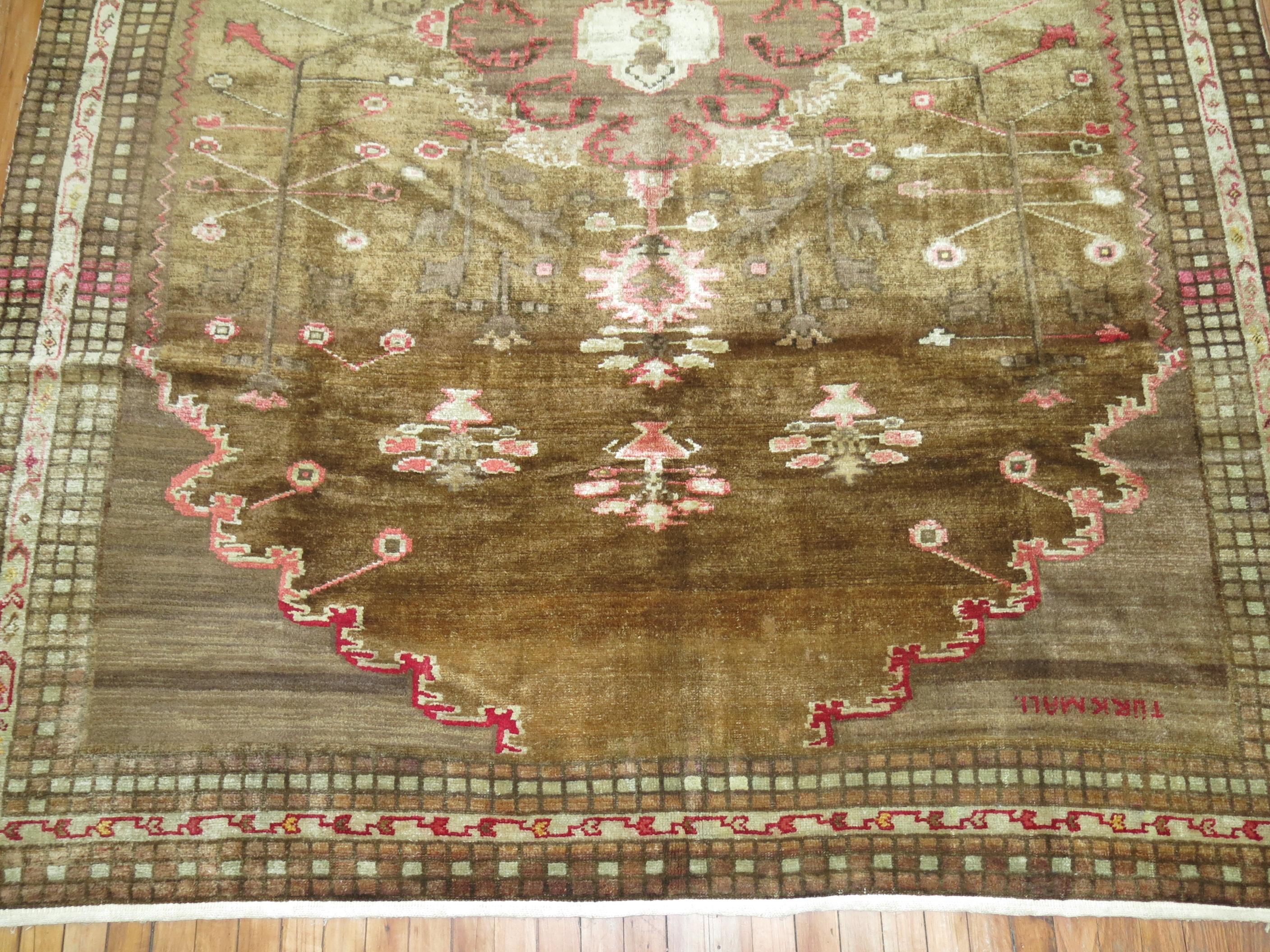 Brauner türkischer Doppelmedaillon-Teppich aus der Mitte des 20. (Agra) im Angebot