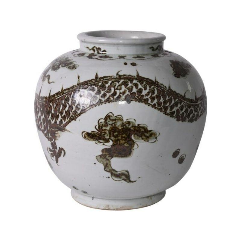 Pot ouvert Dragon brun

Le processus spécial d'antiquité lui donne l'apparence d'une pièce d'art provenant d'un musée. 
Porcelaine grand feu, 100% façonnée et peinte à la main. L'usure, les éclats et autres imperfections donnent du caractère à