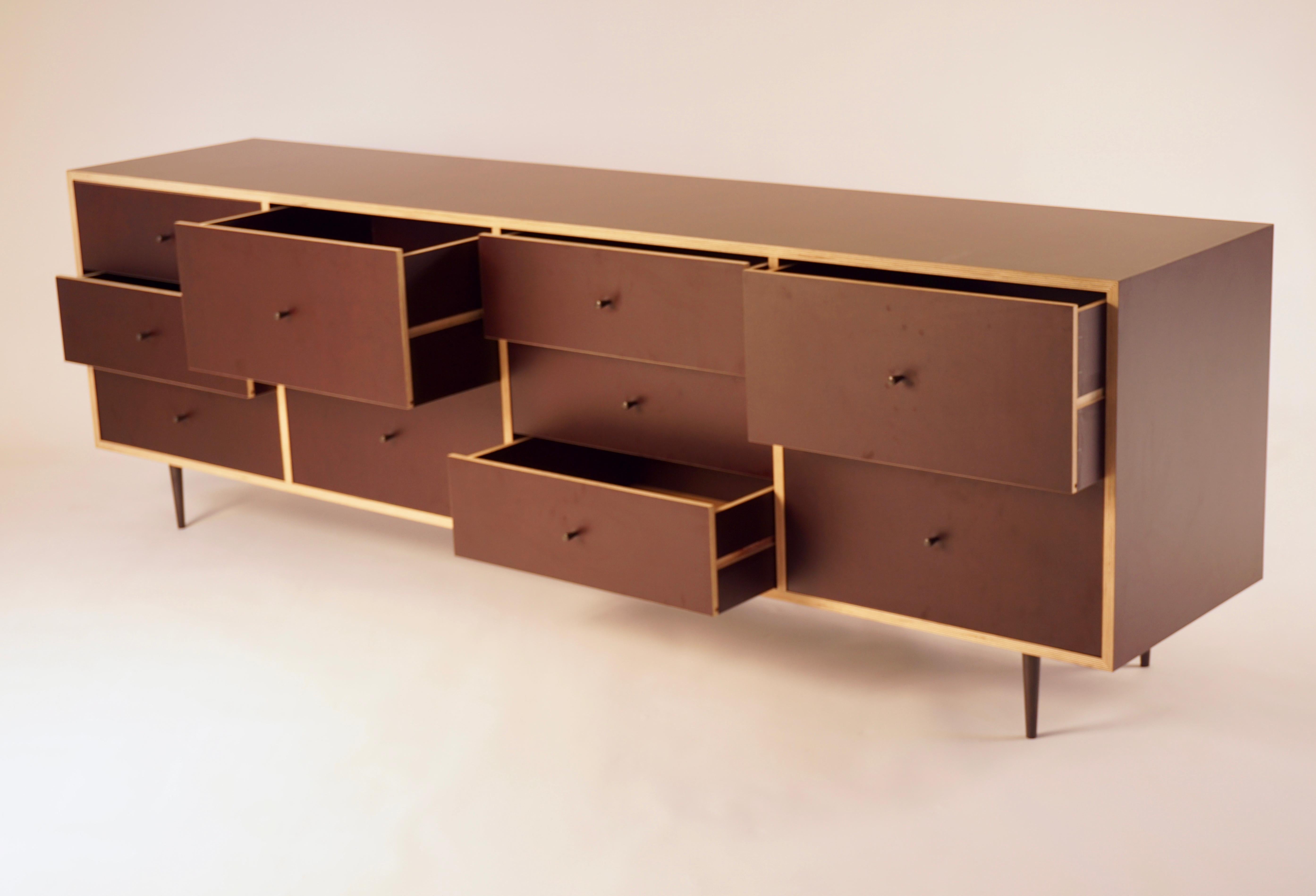 Brown Finn-Ply Cabinet with Bronze Pulls and Turned Bronze Legs For Sale 3
