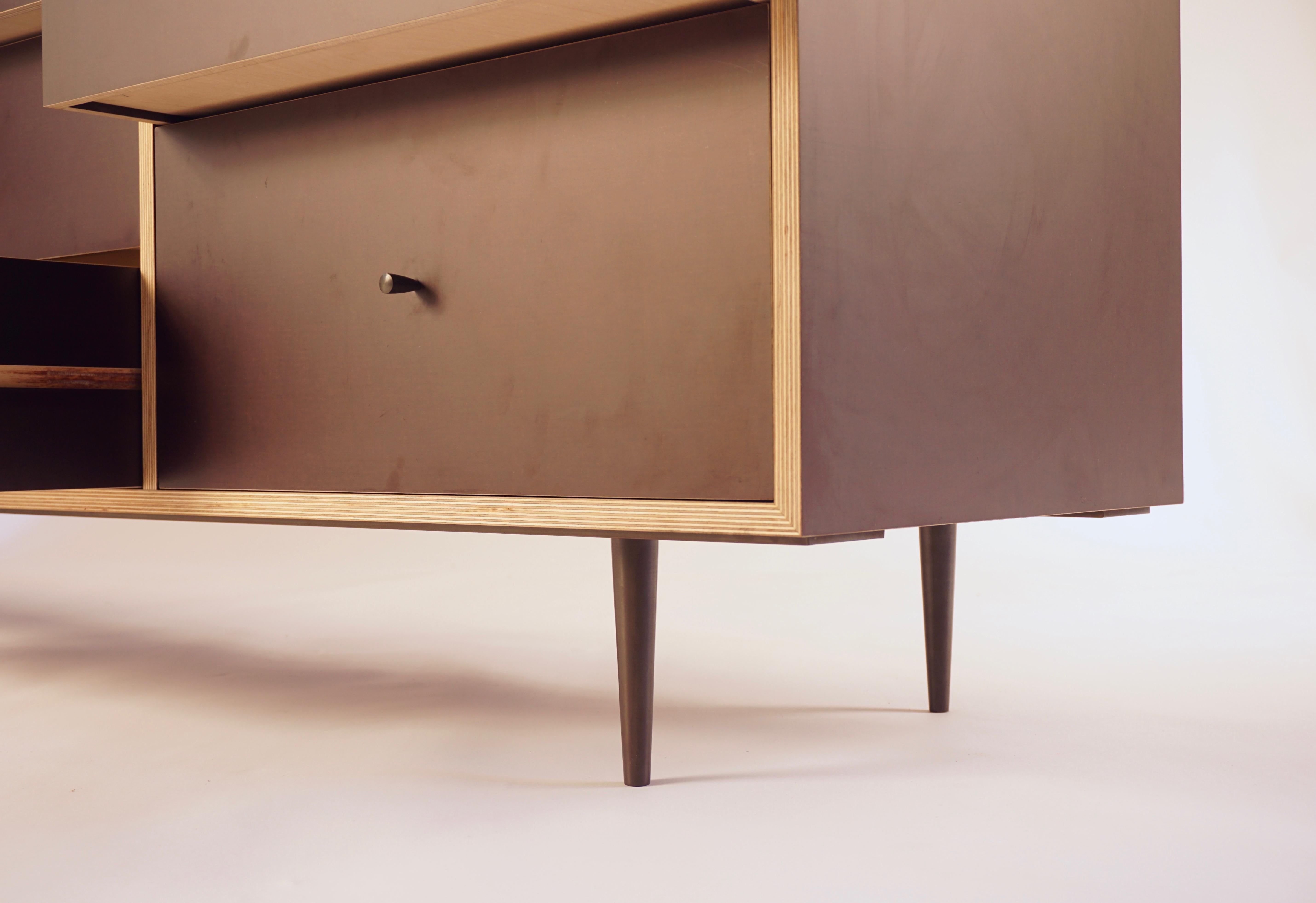 Brown Finn-Ply Cabinet with Bronze Pulls and Turned Bronze Legs For Sale 4