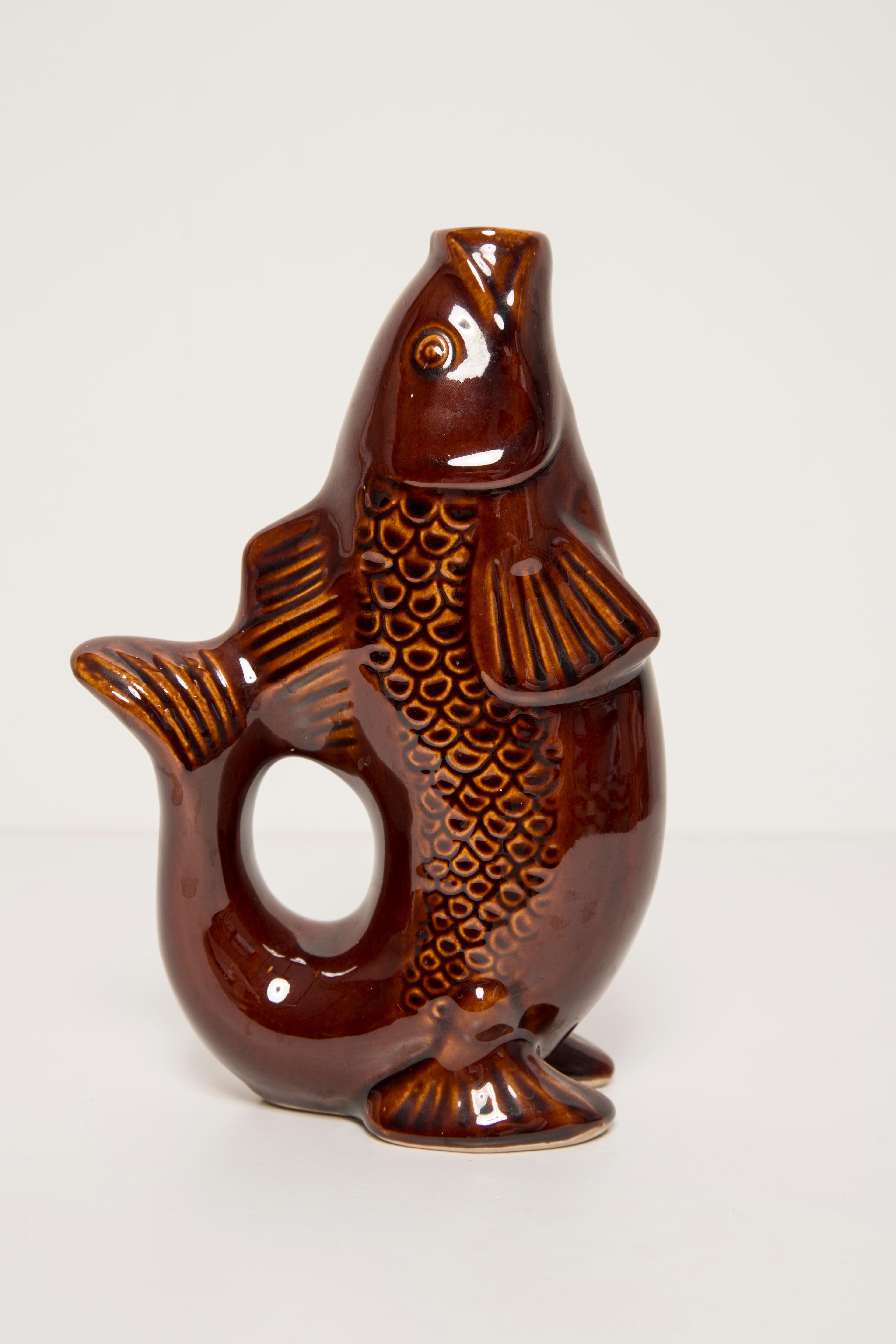 Brown Fish Glass Decanter and Glasses, 20th Century, Europe, 1960s For Sale 9