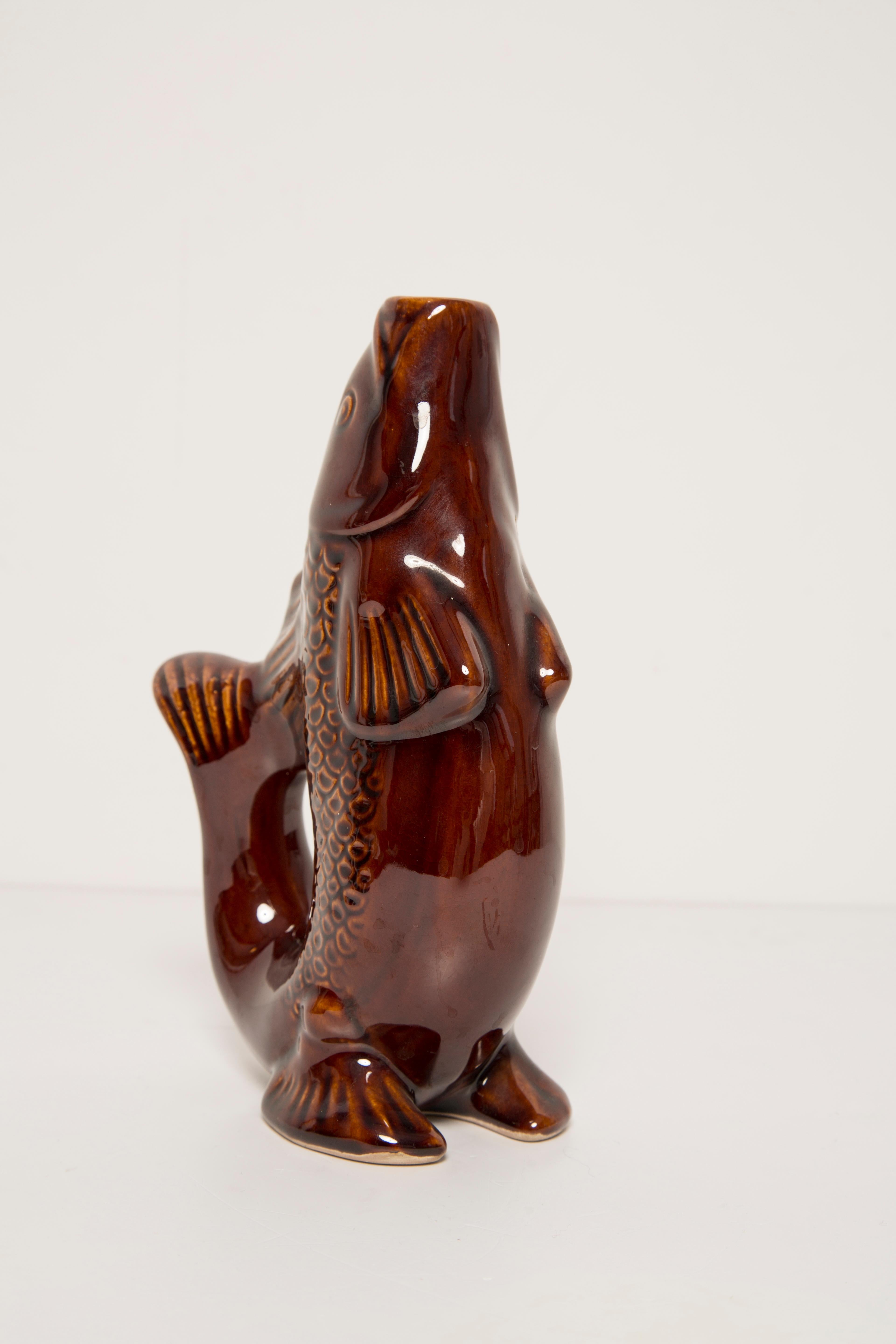 Brown Fish Glass Decanter and Glasses, 20th Century, Europe, 1960s For Sale 10