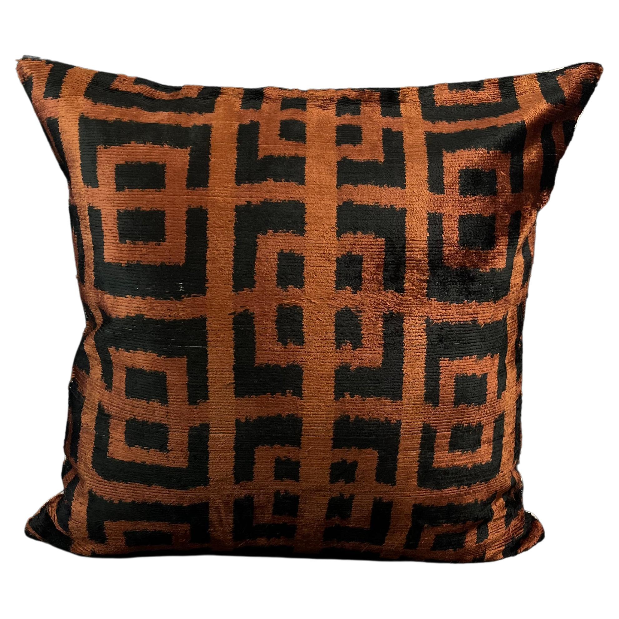 Brown Geometric Design Velvet Silk Ikat Pillow Cover For Sale