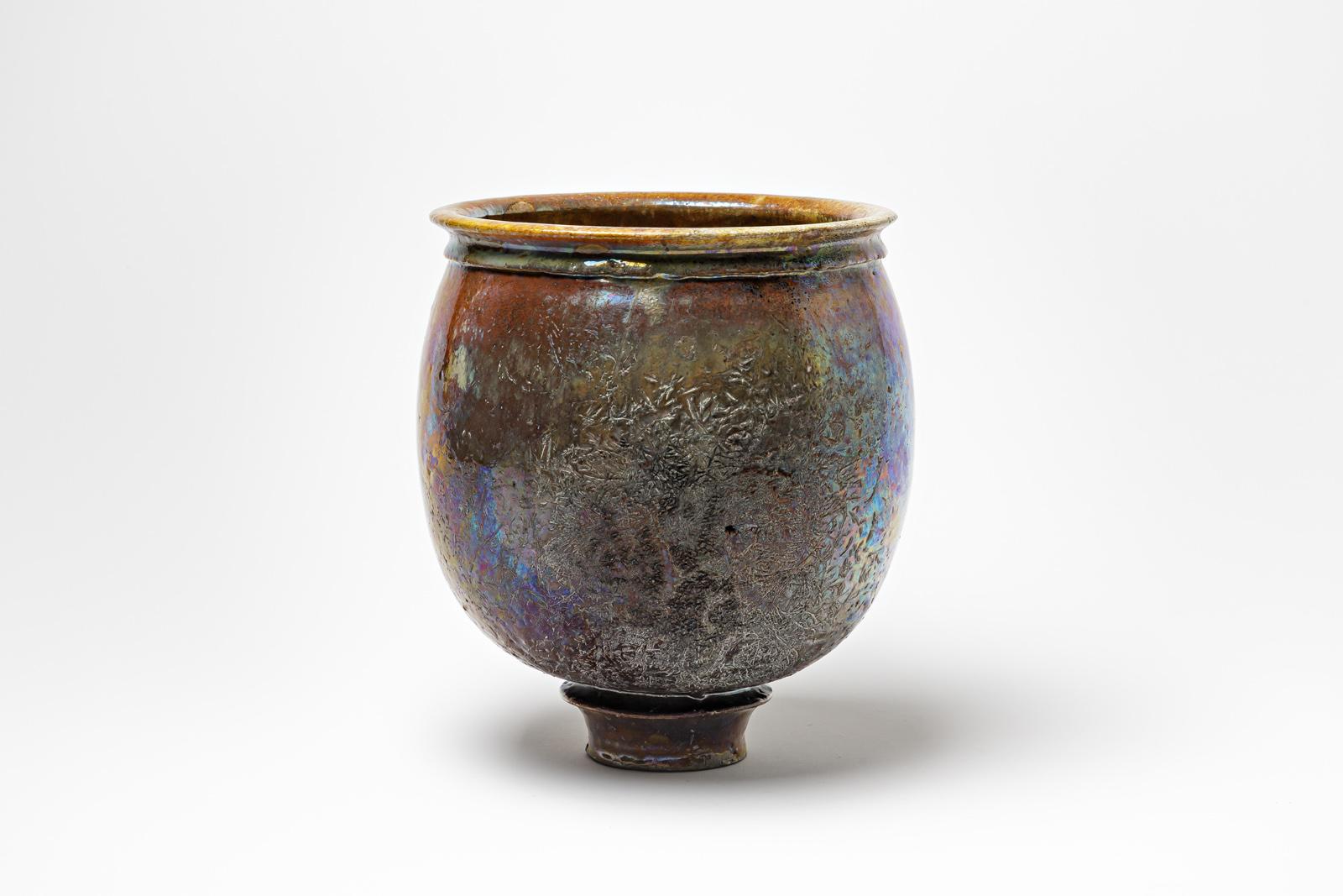 Francese Tazza in ceramica smaltata marrone con riflessi metallici di Gisèle Buthod-Garçon, 1990 in vendita