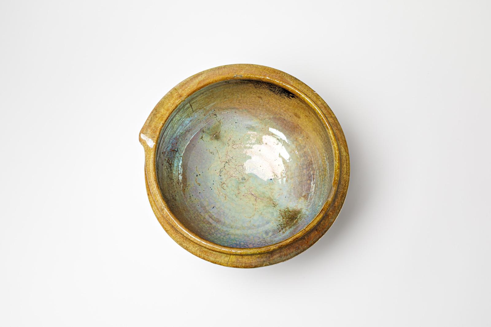 Ceramica Tazza in ceramica smaltata marrone con riflessi metallici di Gisèle Buthod-Garçon, 1990 in vendita