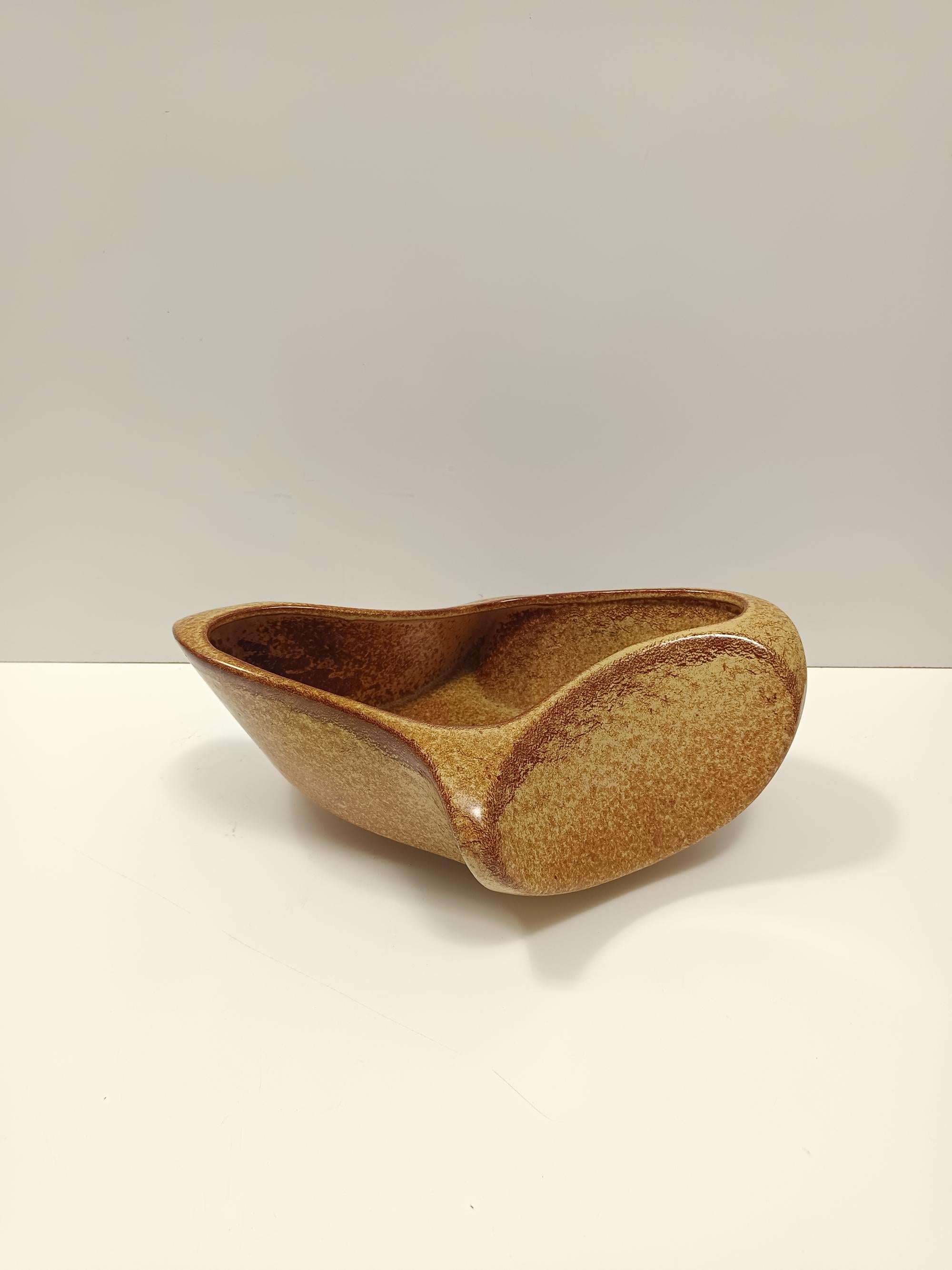 Brown Glazed Ceramic Trinket Bowl - Centerpiece by Bertoncello, Italy In Excellent Condition For Sale In Bresso, Lombardy