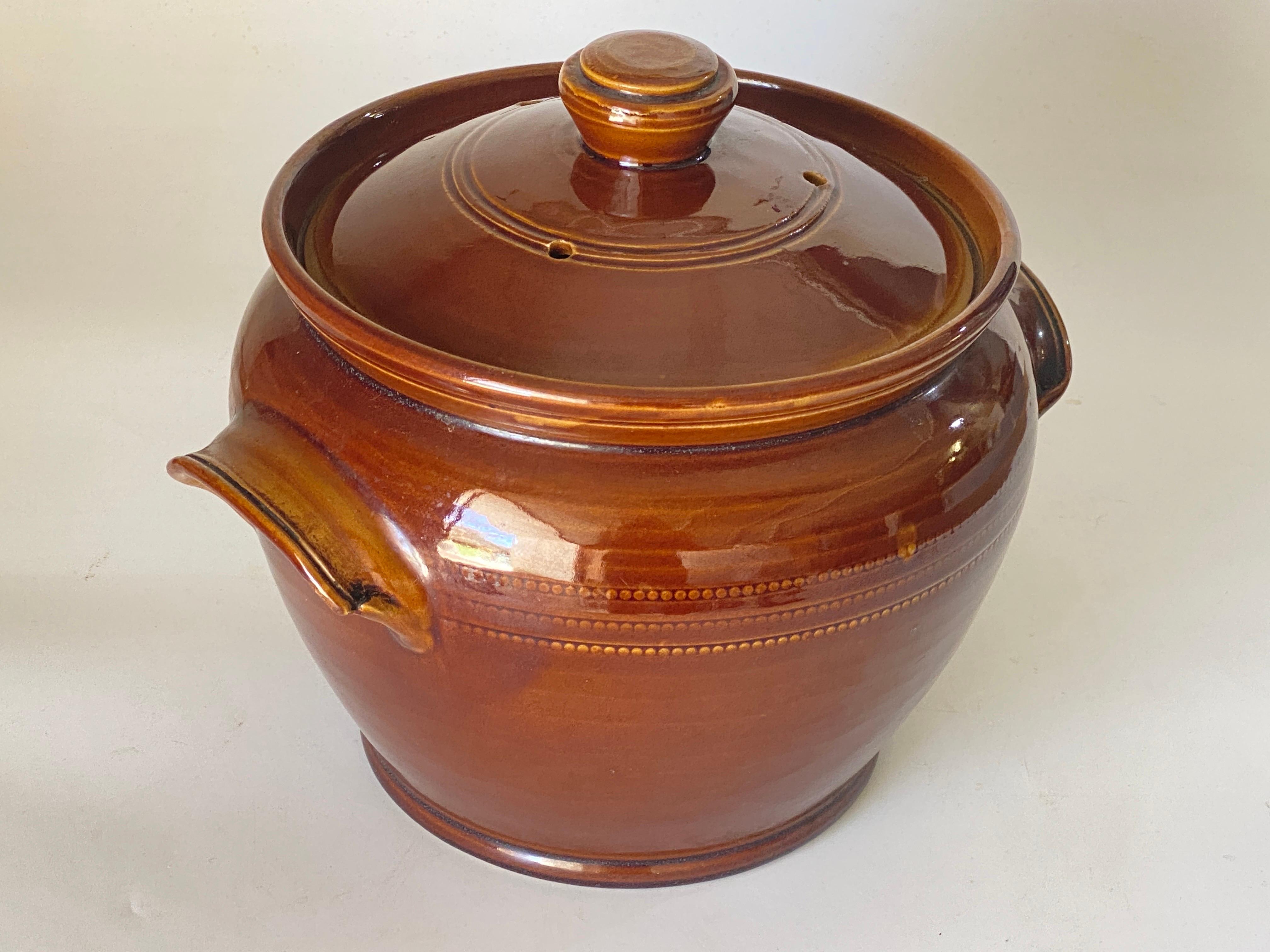 Brown Glazed Lidded Stoneware Soupe Tureens England Set of 3 circa 1950 For Sale 1