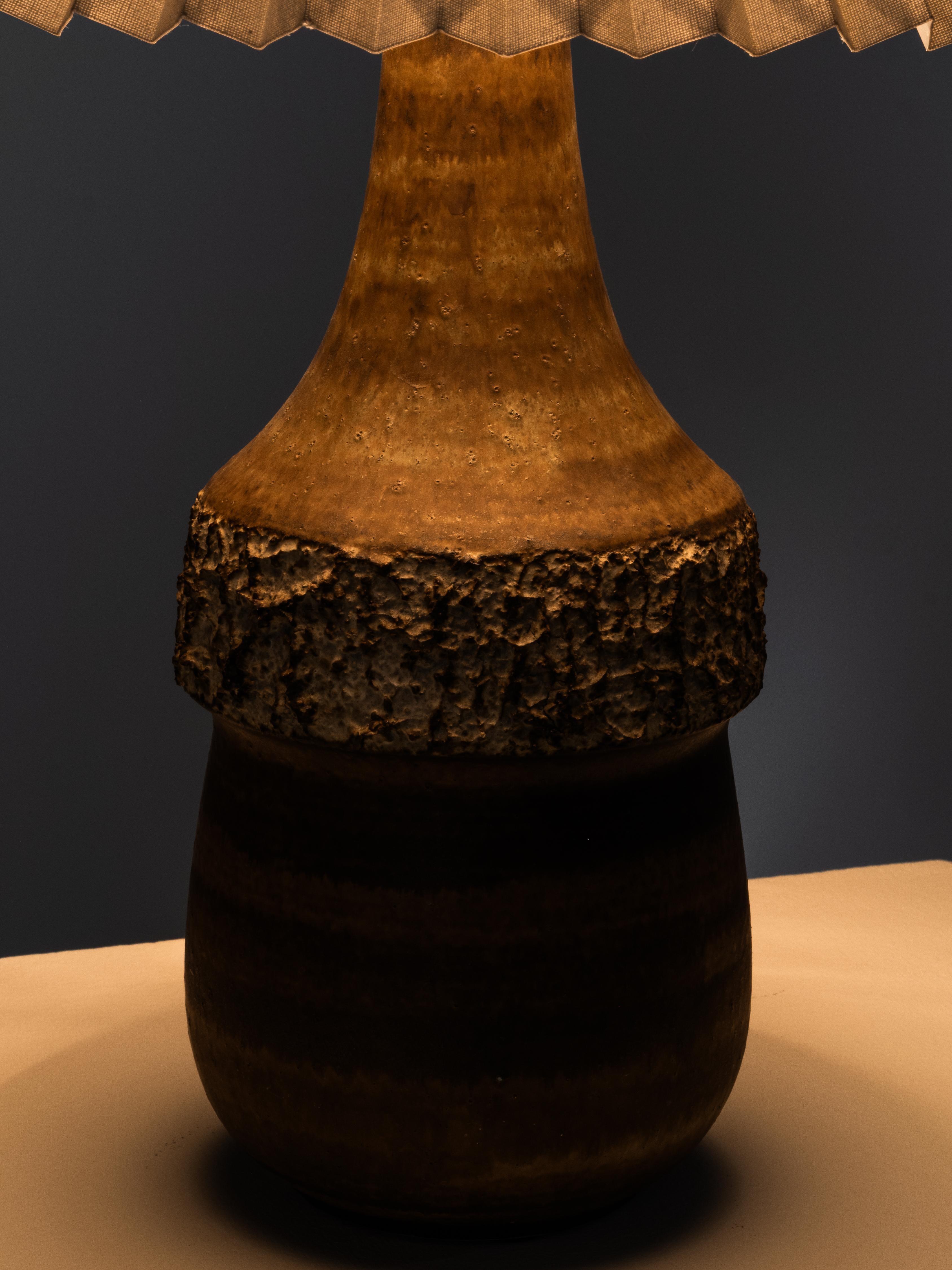 Brown-Glazed Stoneware Table Lamp by Bruno Karlsson for Ego Stengods, 1960s en venta 4