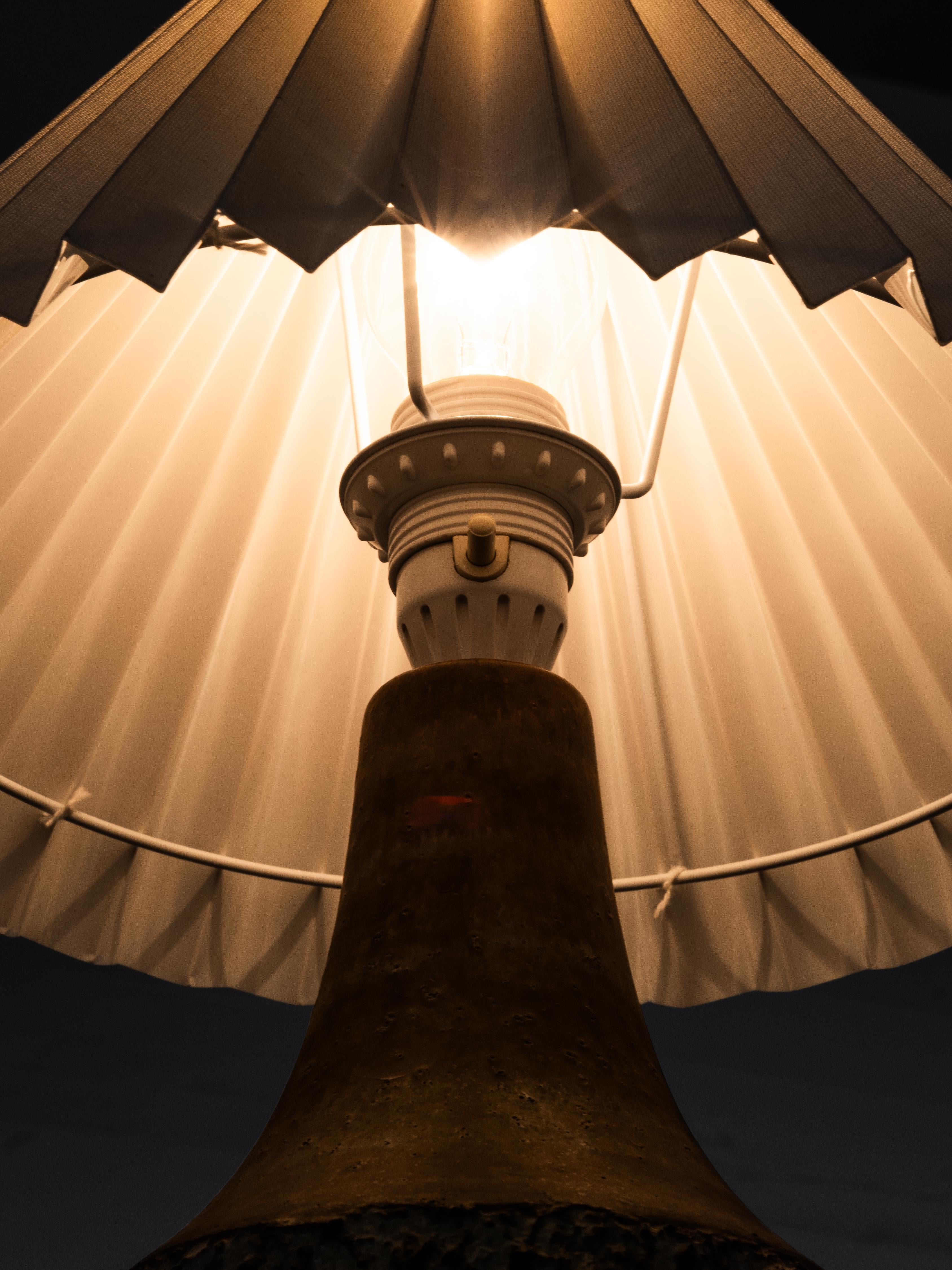 Brown-Glazed Stoneware Table Lamp by Bruno Karlsson for Ego Stengods, 1960s en venta 6