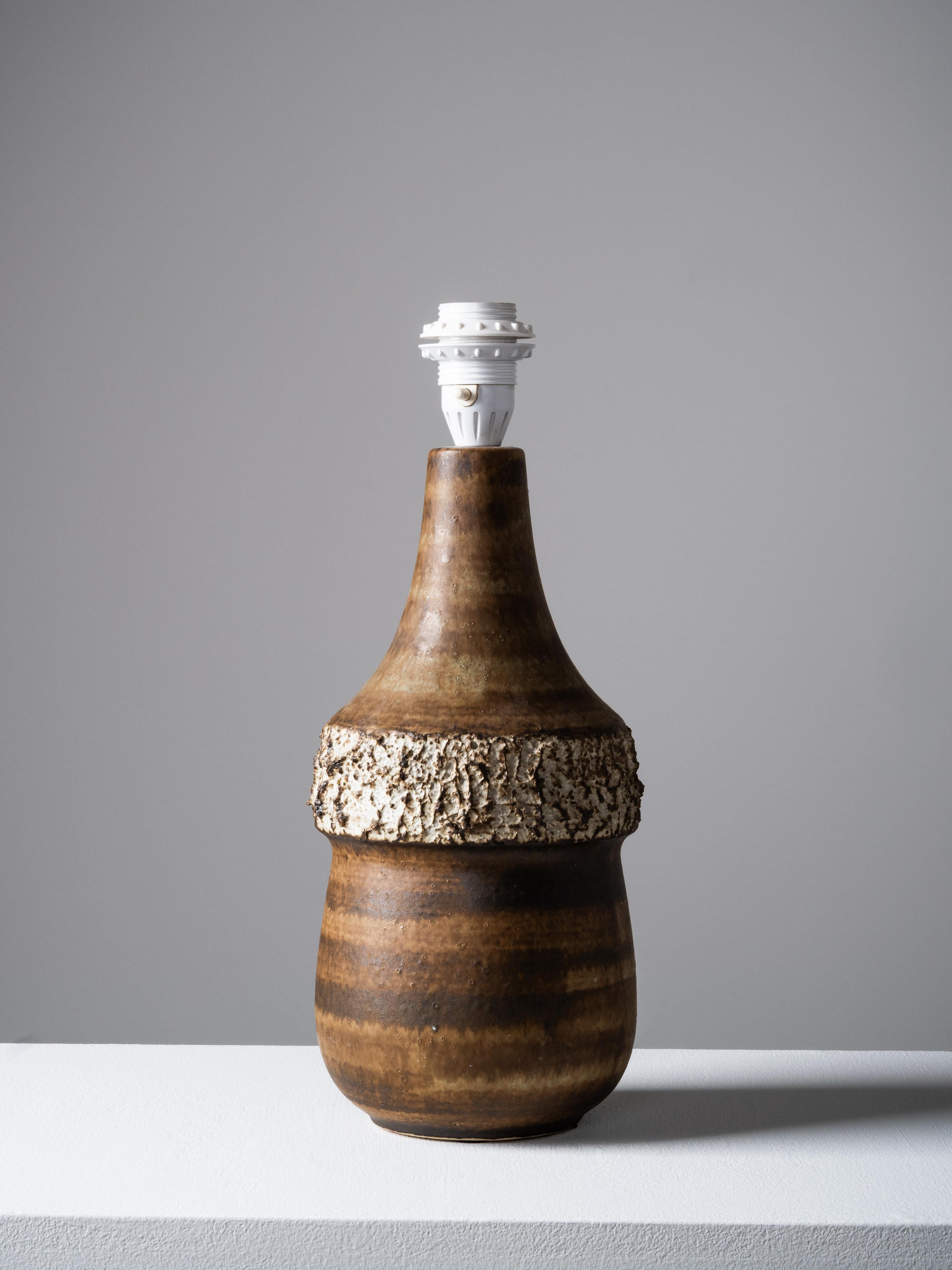 Brown-Glazed Stoneware Table Lamp by Bruno Karlsson for Ego Stengods, 1960s en venta 7