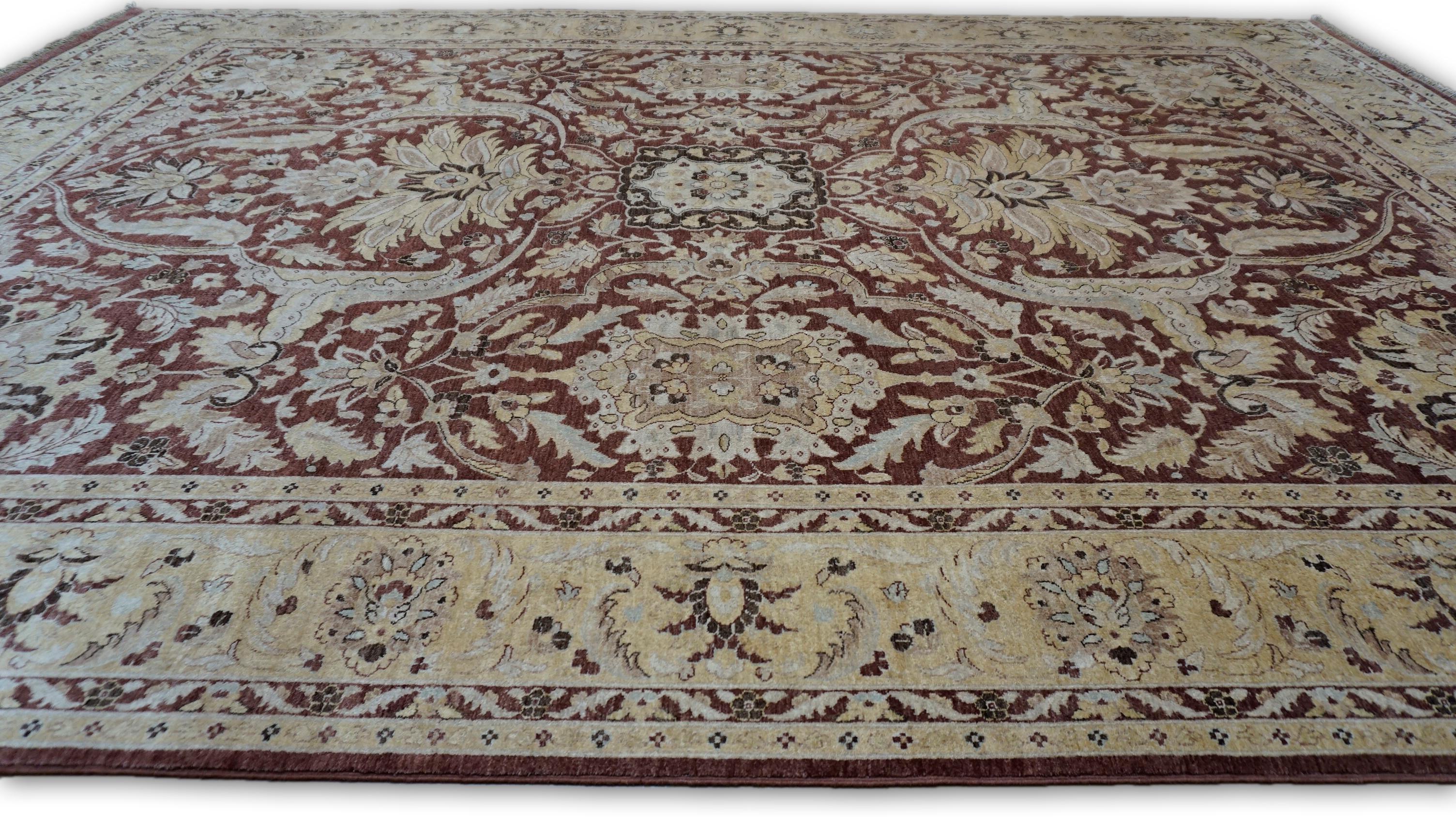 Pakistani Brown Gold Spanish Oushak Style Wool Rug 9'11''x13'11'' For Sale