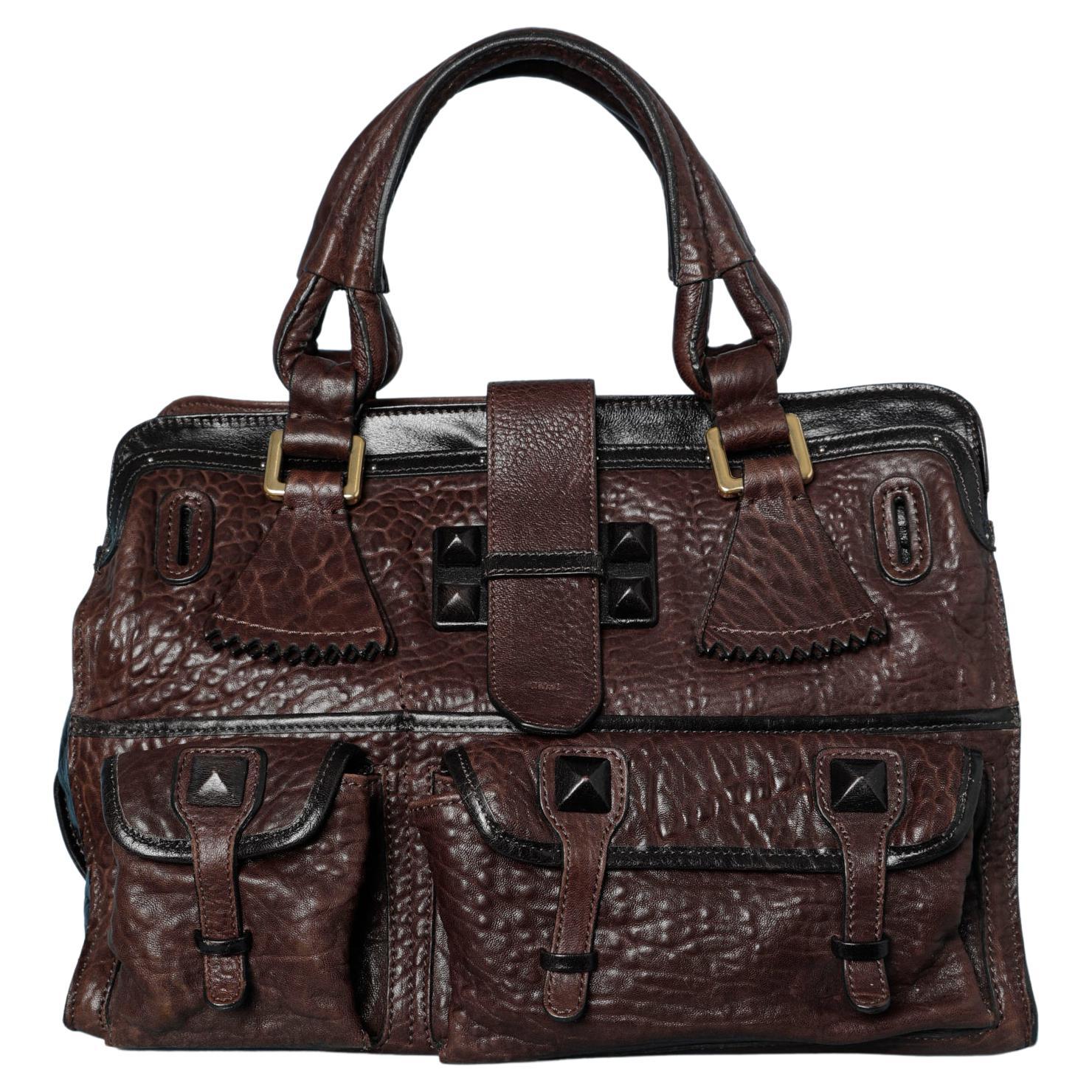 Brown grained leather handbag with zip Chloé 