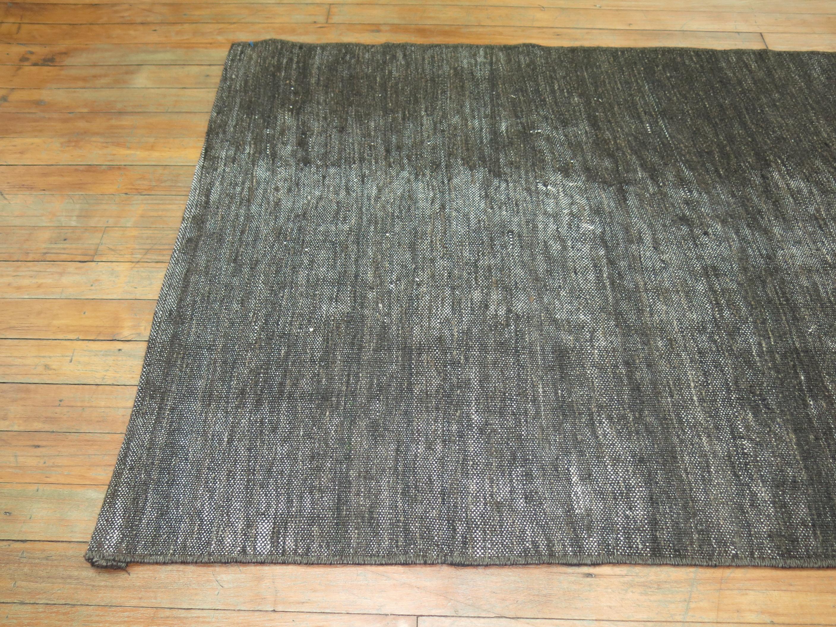 Brown Hand Knotted Minimalist Turkish Kilim Runner In Good Condition For Sale In New York, NY