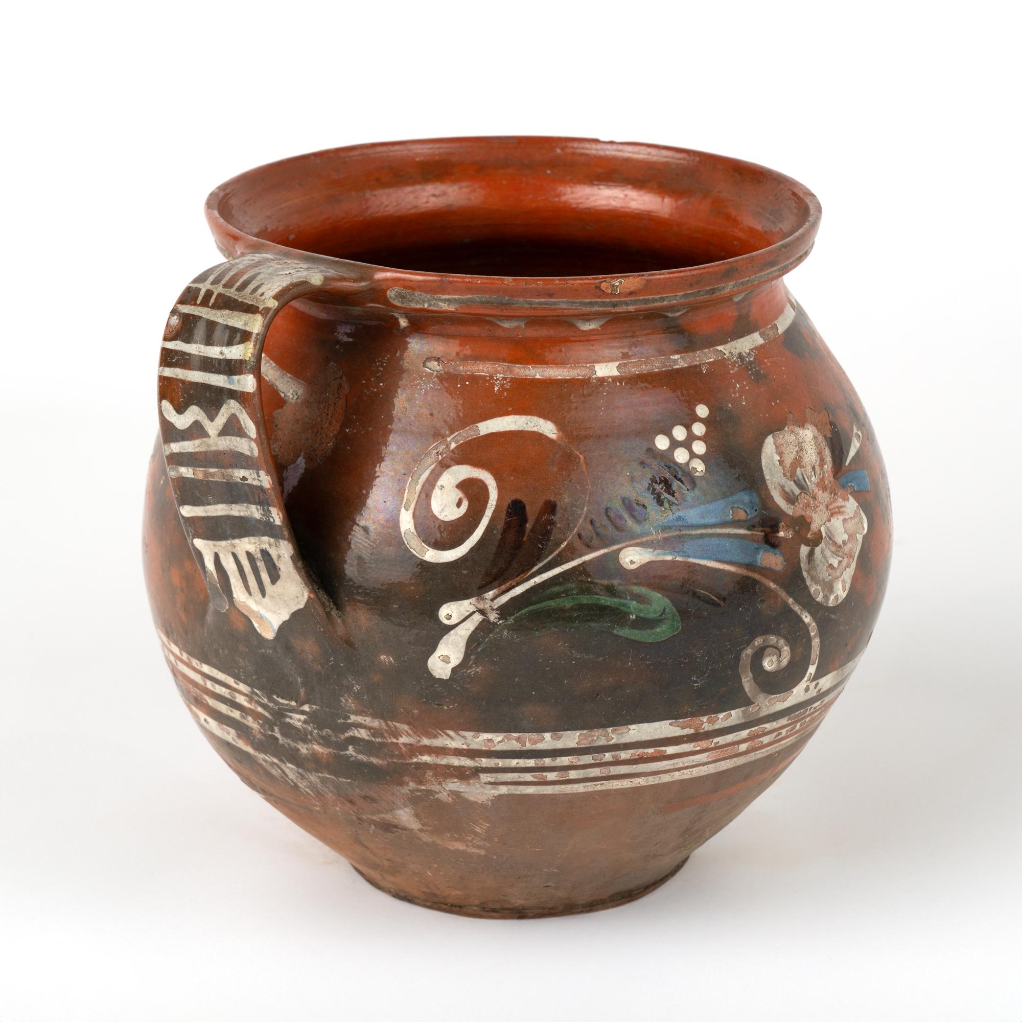 20ième siècle Poterie en terre cuite peinte à la main, de couleur Brown, Hongrie vers 1900