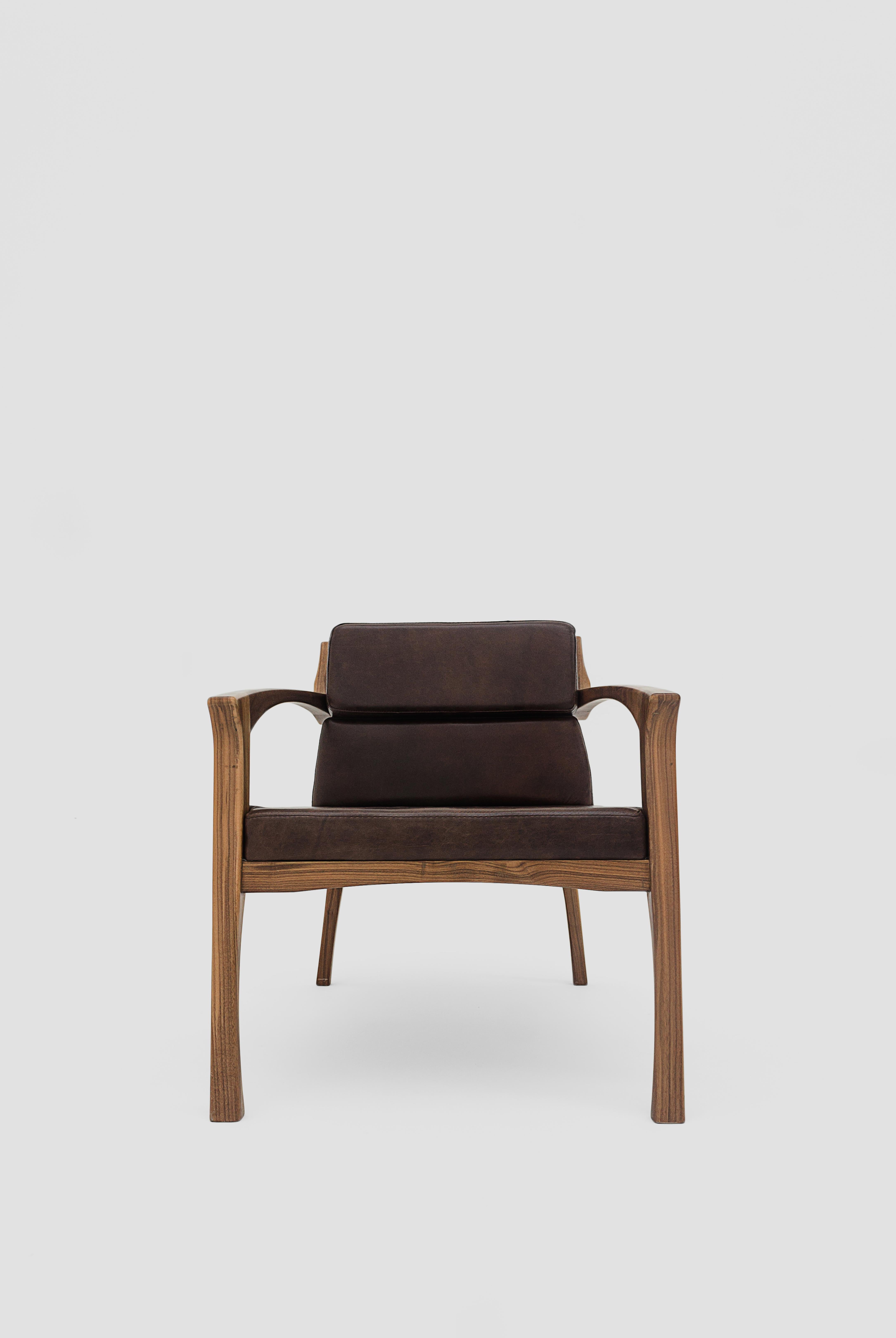 Brown Helmut armchair by Arturo Verástegui
Dimensions: D 72 x W 76 x H 70 cm
Materials: walnut wood, leather.

Armchair made of solid holm walnut, leather.

Arturo Verástegui has been the director and founder of BREUER since 2015. Arturo began