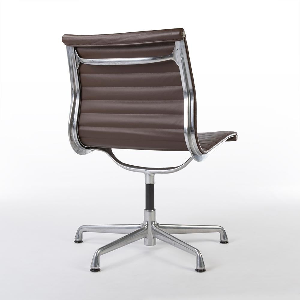 Mid-Century Modern Brown Herman Miller Eames Ribbed EA330 ‘Meeting’ Aluminium Side Chair For Sale