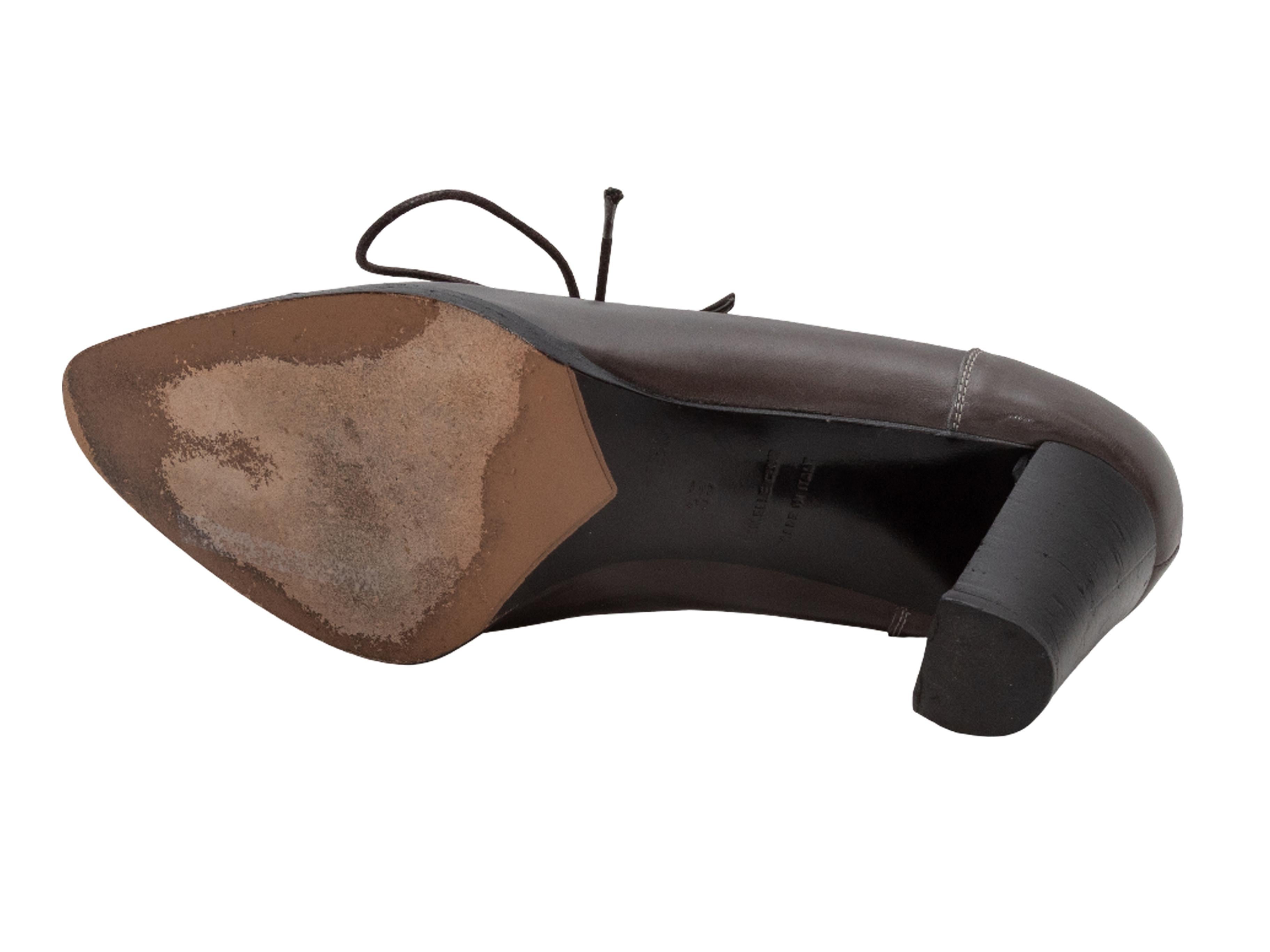 Donna Hermes marrone con la punta in vernice e gli stivali Oxford taglia 35 in vendita
