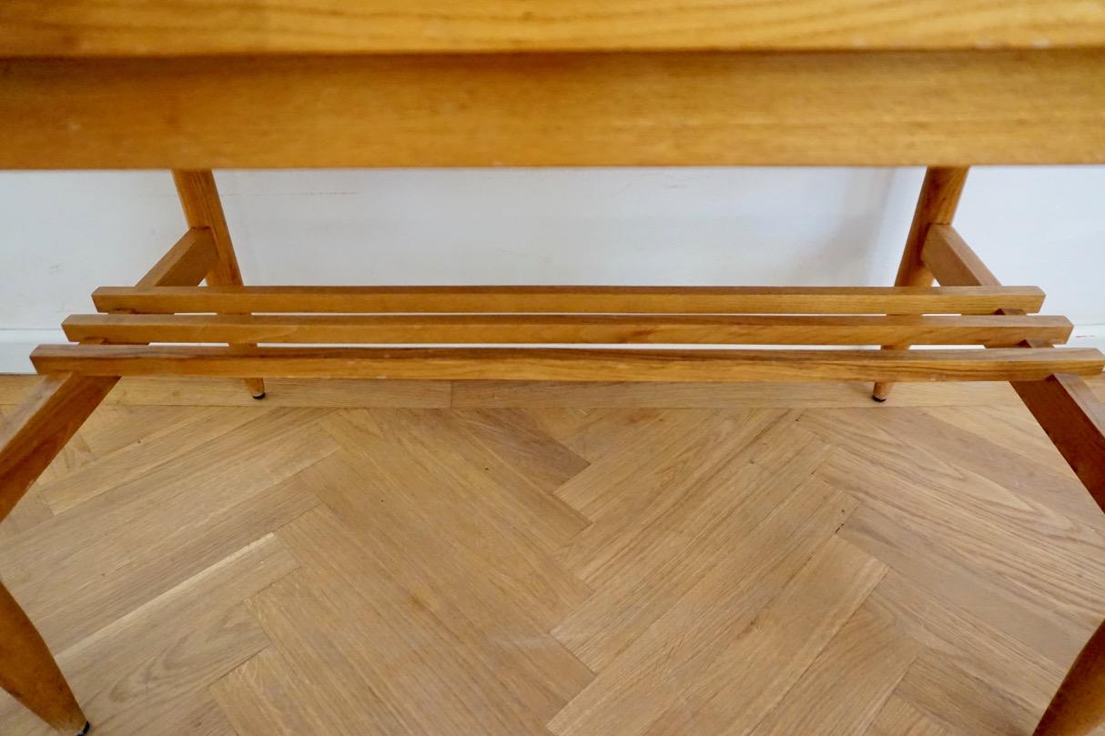 Brown Hungarian Coffee Table in Scandinavian Design, Extendable Table In Good Condition In  Budapest, HU